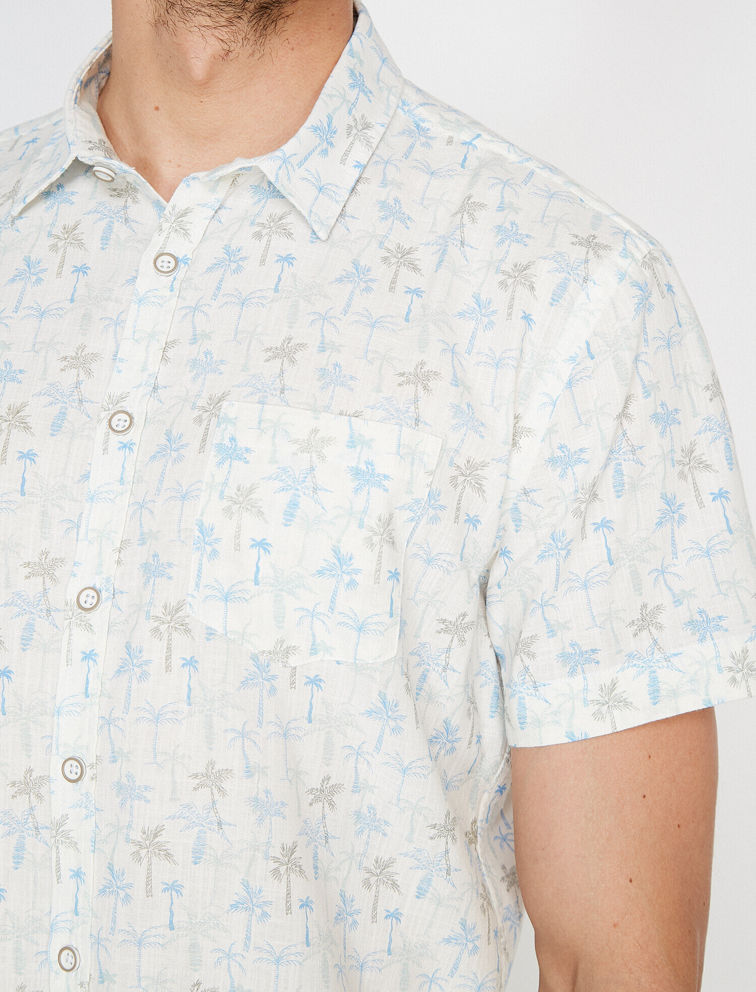   Palmiye Desenli Tek Cepli Kısa Kollu Gömlek