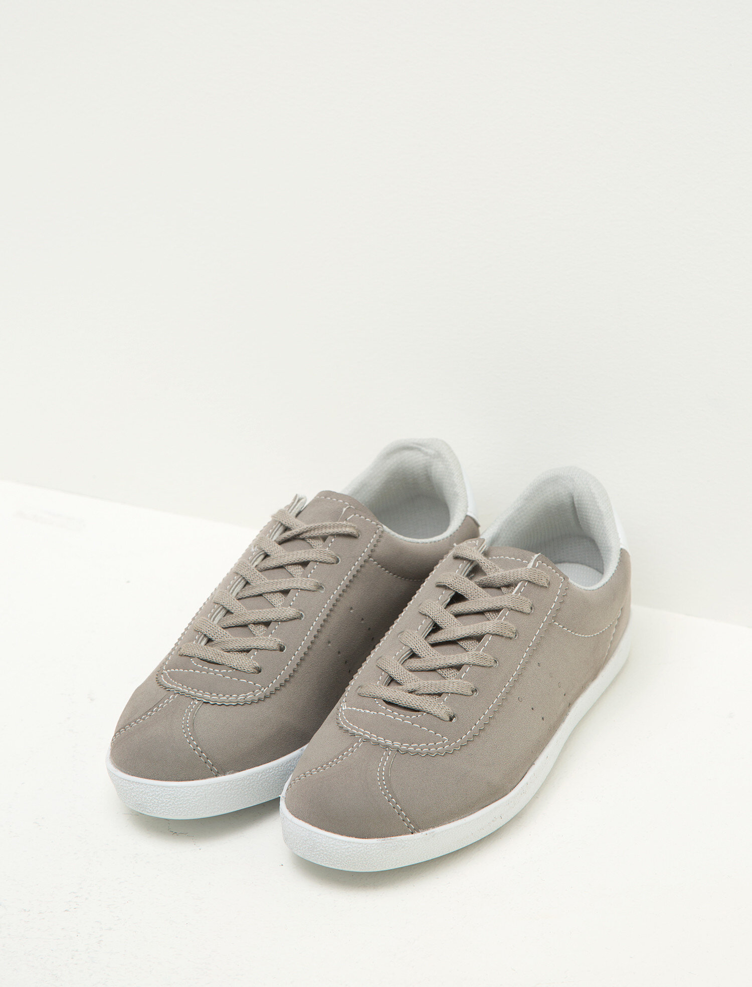 Kadın Bağcıklı Spor Ayakkabı