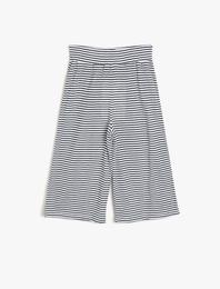 Çizgili Yumuşak Esnek Kumaştan Capri Boy Beli Lastikli Bol Dökümlü Pantolon