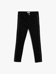 Pamuklu Simli Şerit Detaylı Cepli Kot Pantolon - Slim Jean