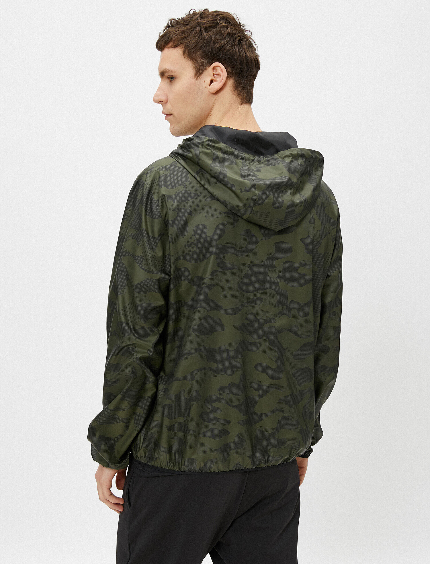   Kamuflaj Desenli Kapüşonlu Fermuarlı Mont