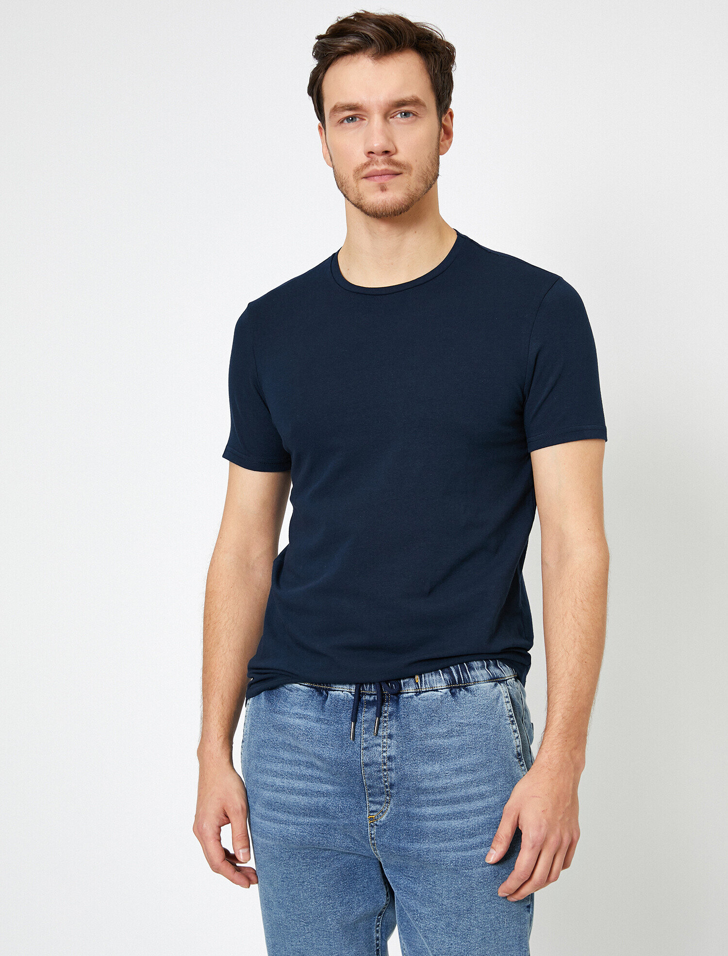 Bisiklet Yaka Dar Kesim Tişört