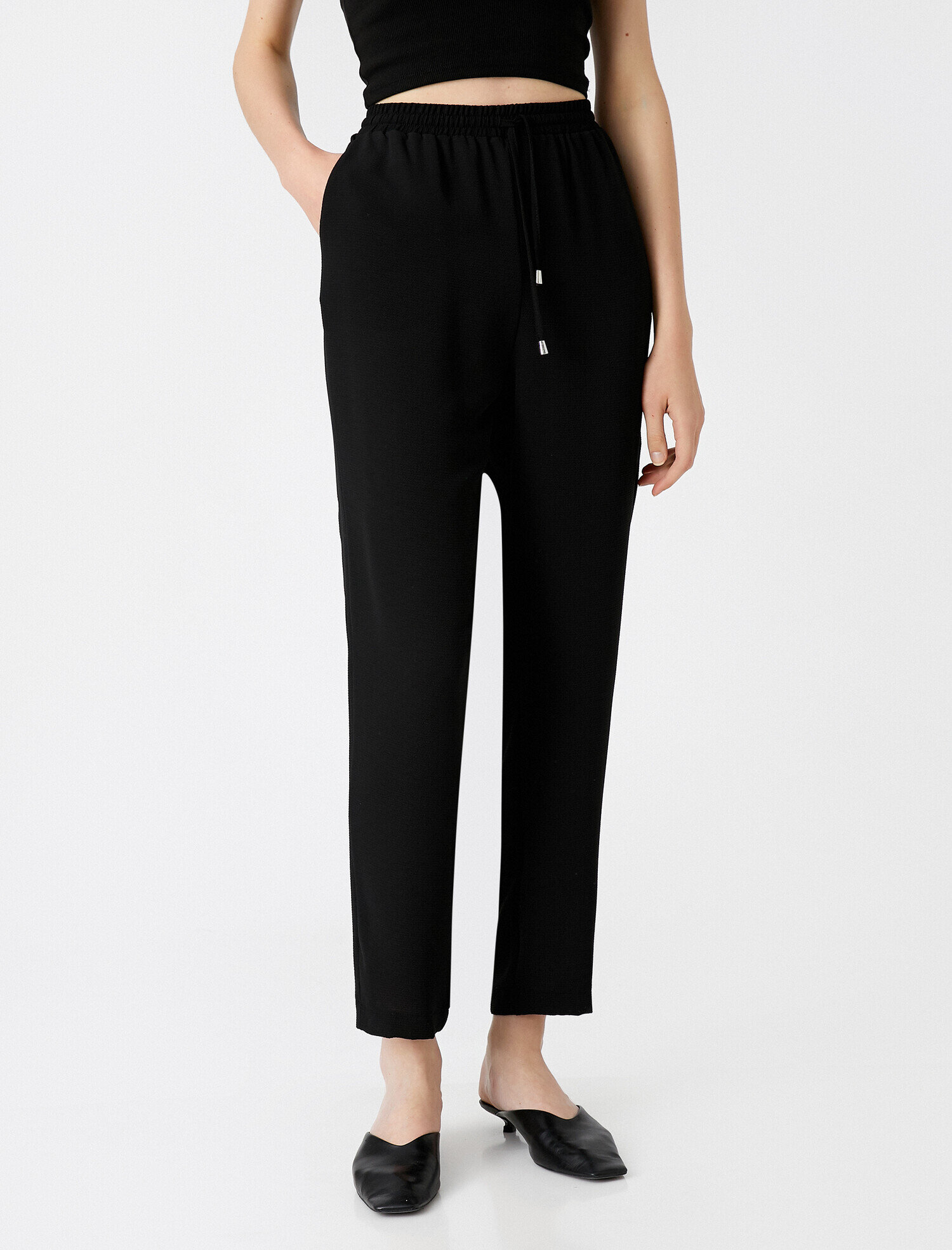   Belden Bağlamalı Pantolon