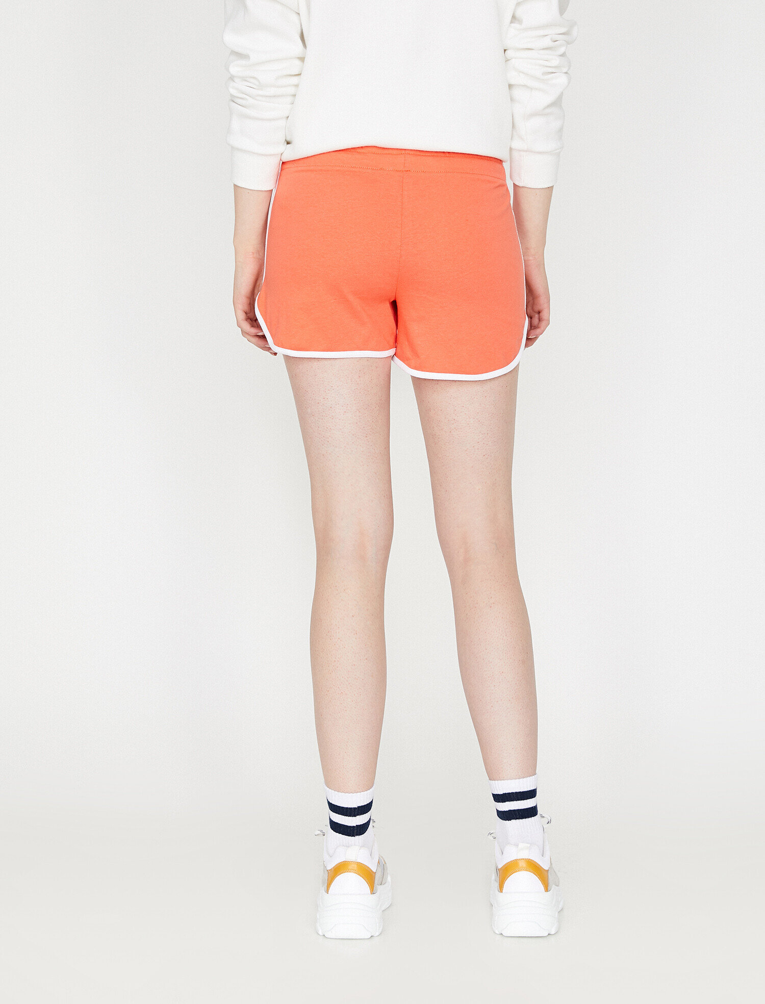   Beli Bağlamalı Şort