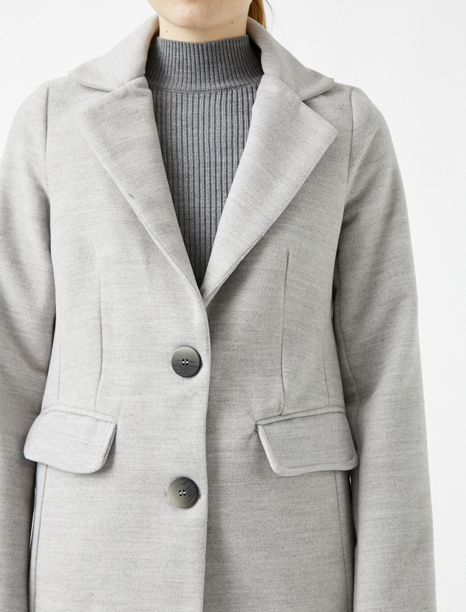   Düğme Detaylı Kaban