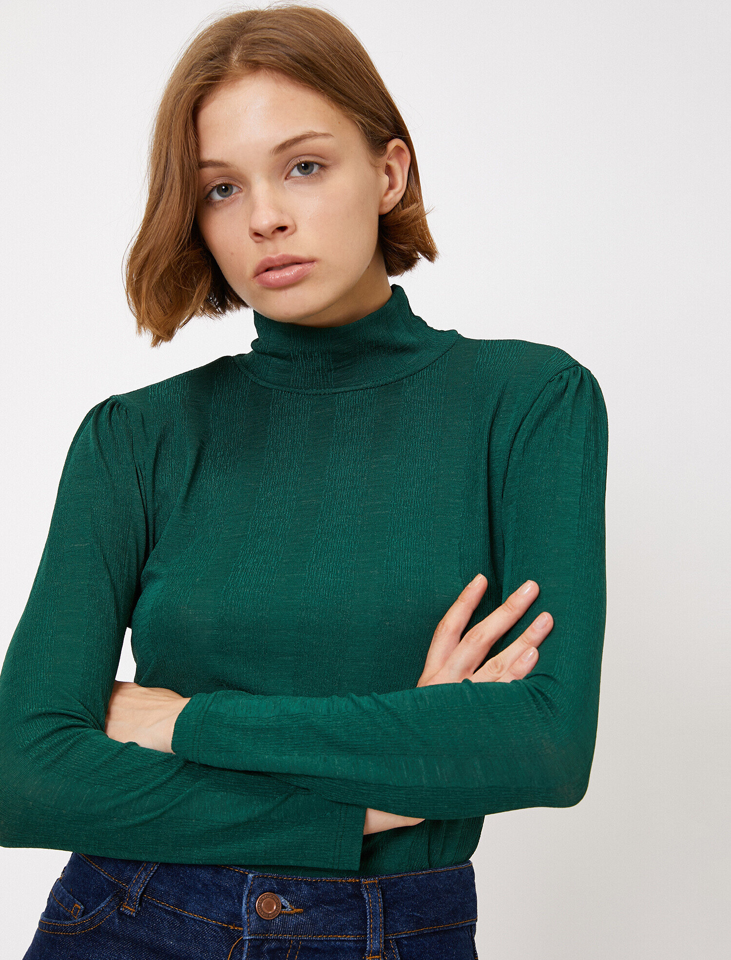   Yüksek Yaka Tişört