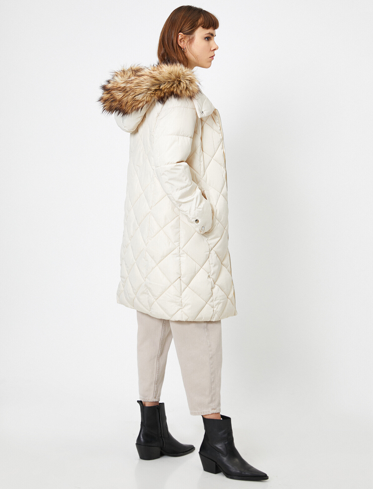   Suni Kürk Detaylı Kapüşonlu Uzun Şişme Mont