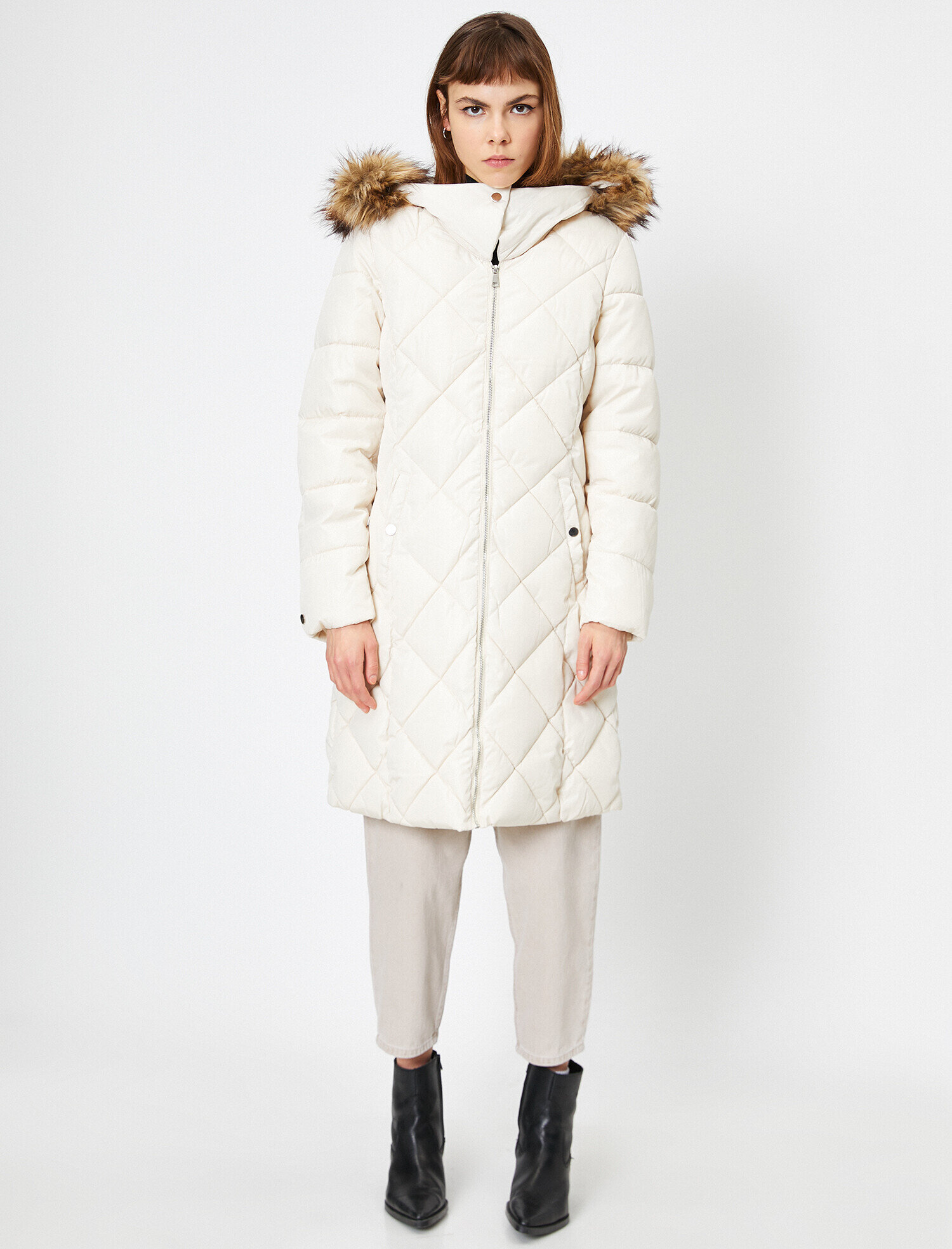   Suni Kürk Detaylı Kapüşonlu Uzun Şişme Mont