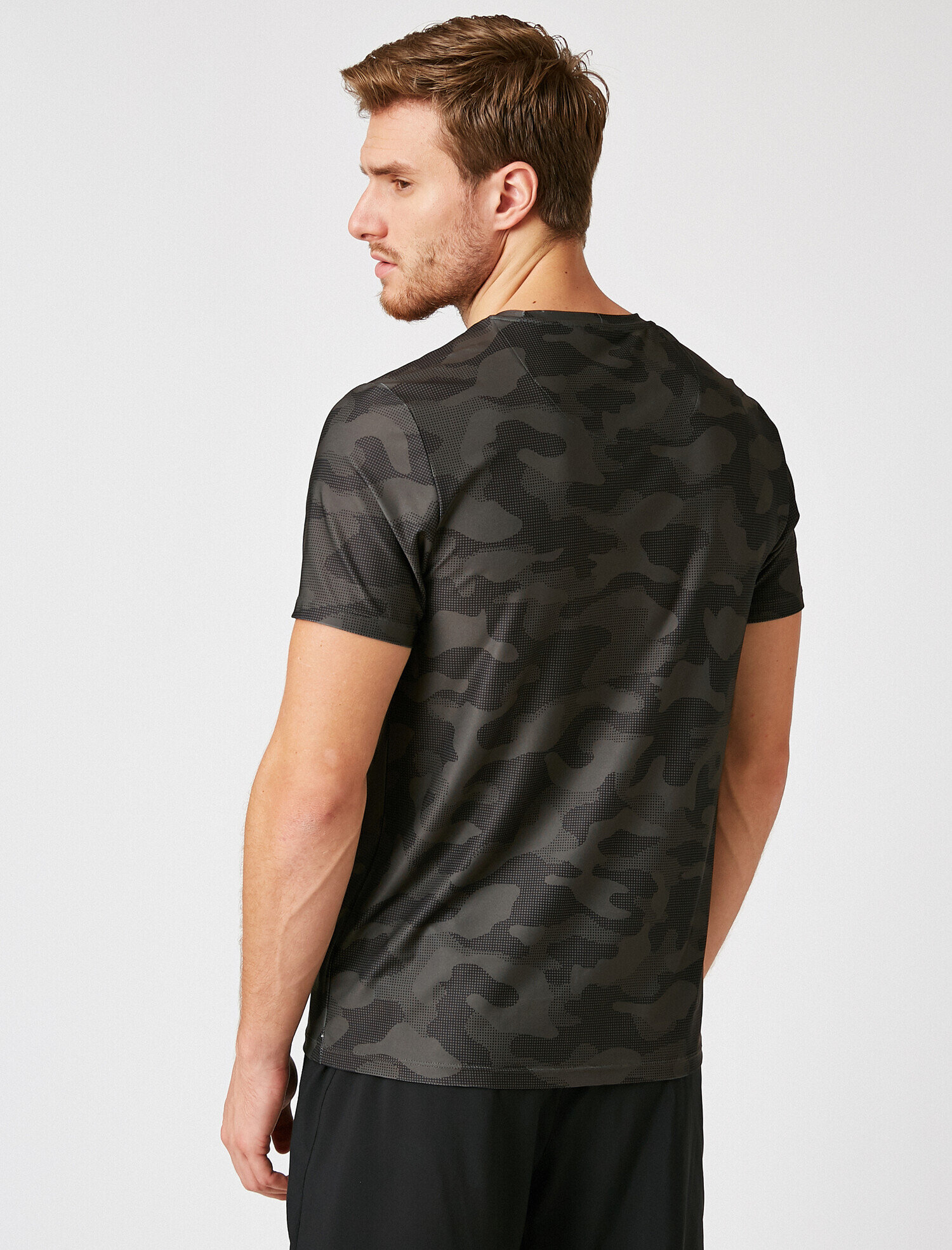   Kamuflaj Desenli Kısa Kollu Bisiklet Yaka Tişört