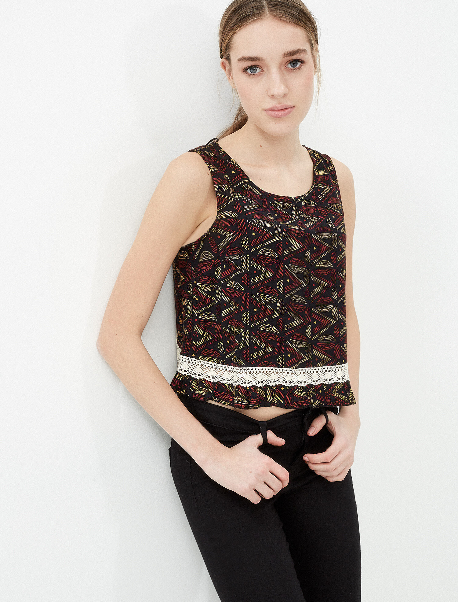   Dantel Detaylı Bluz