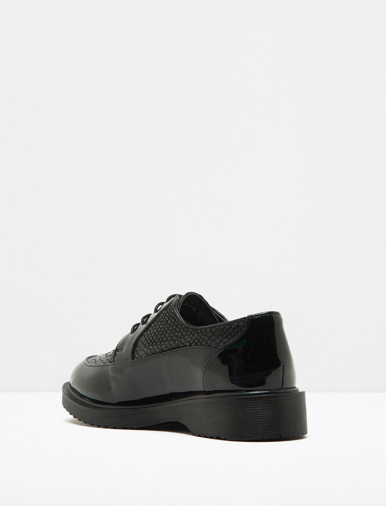 Kadın Bağcıklı Loafer