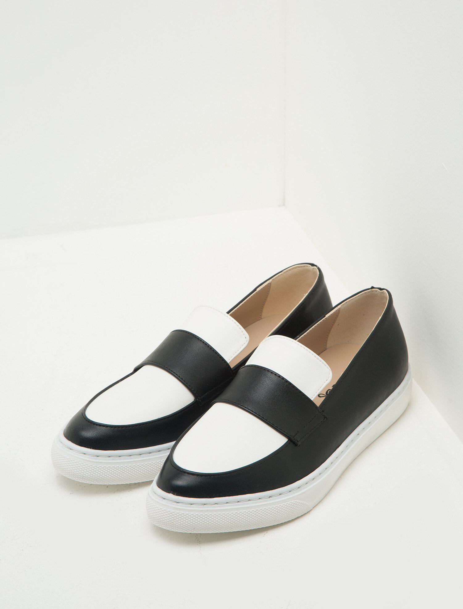  Kadın Bağcıksız Spor Ayakkabı