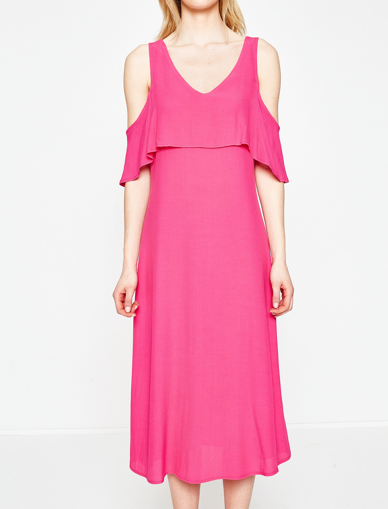   Omuz Detaylı Elbise