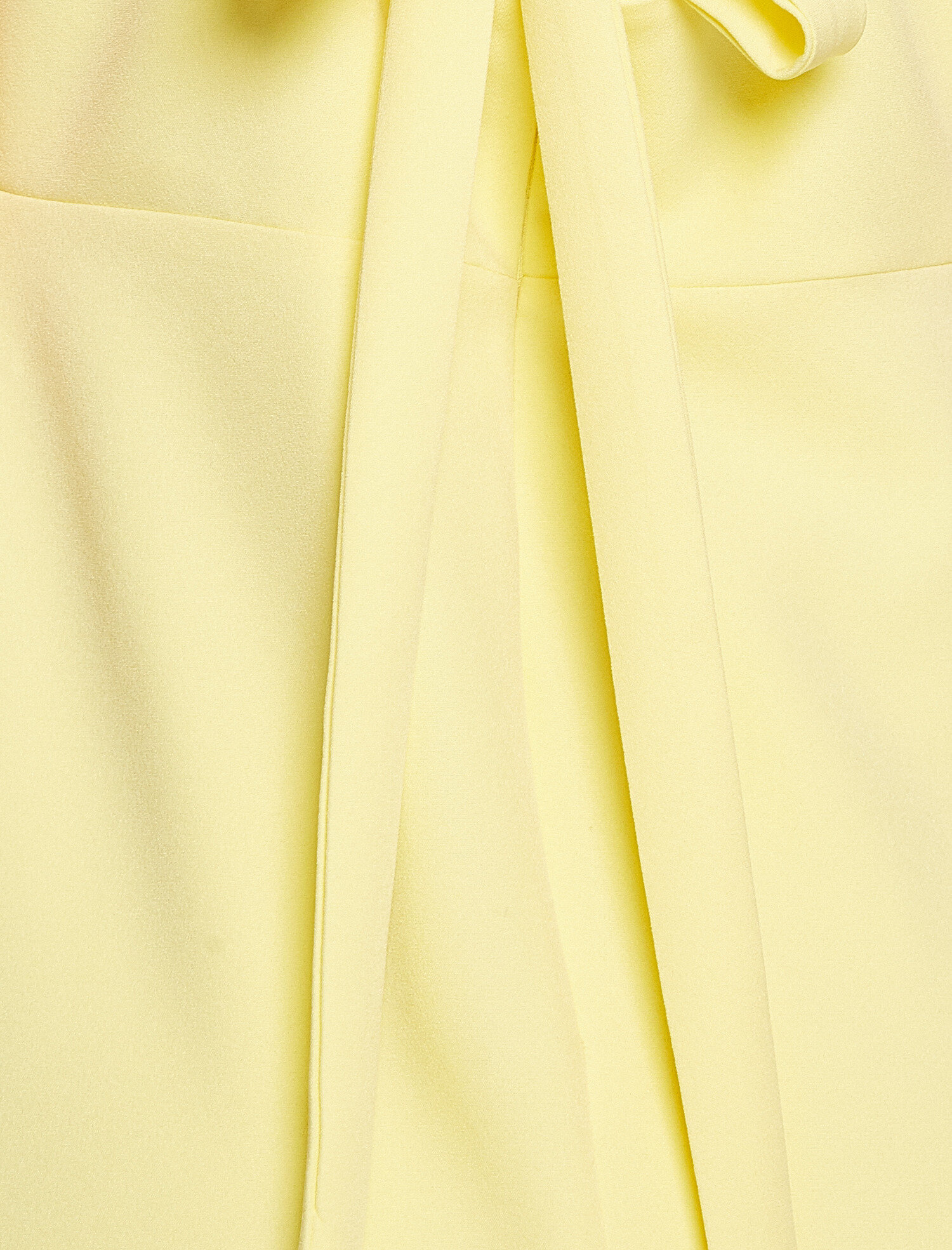   Sırt Detaylı Elbise