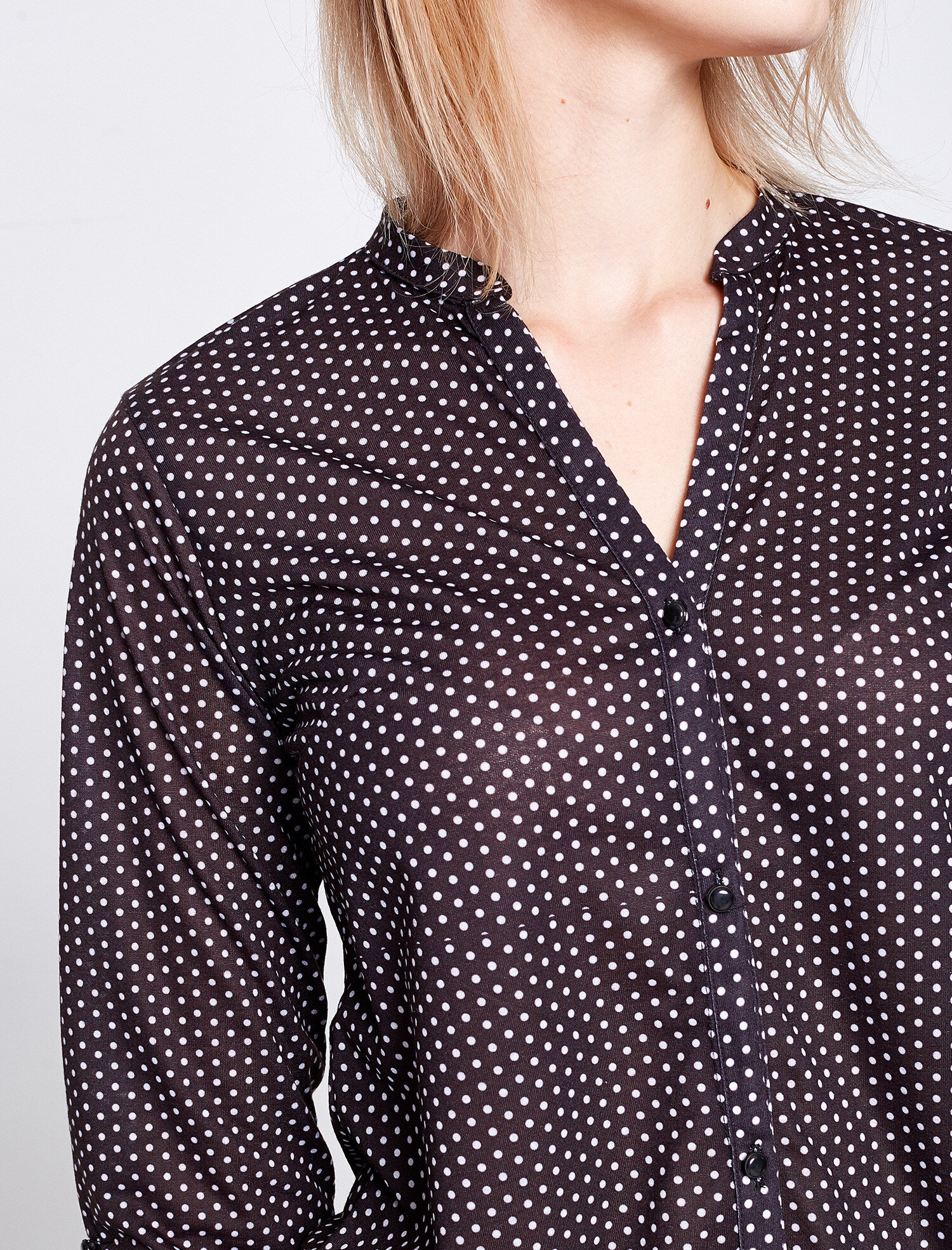   Puantiye Detaylı Tişört