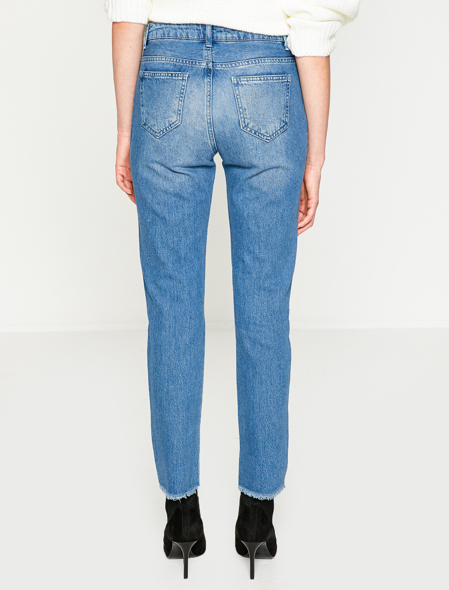   Yırtık Jean Pantolon