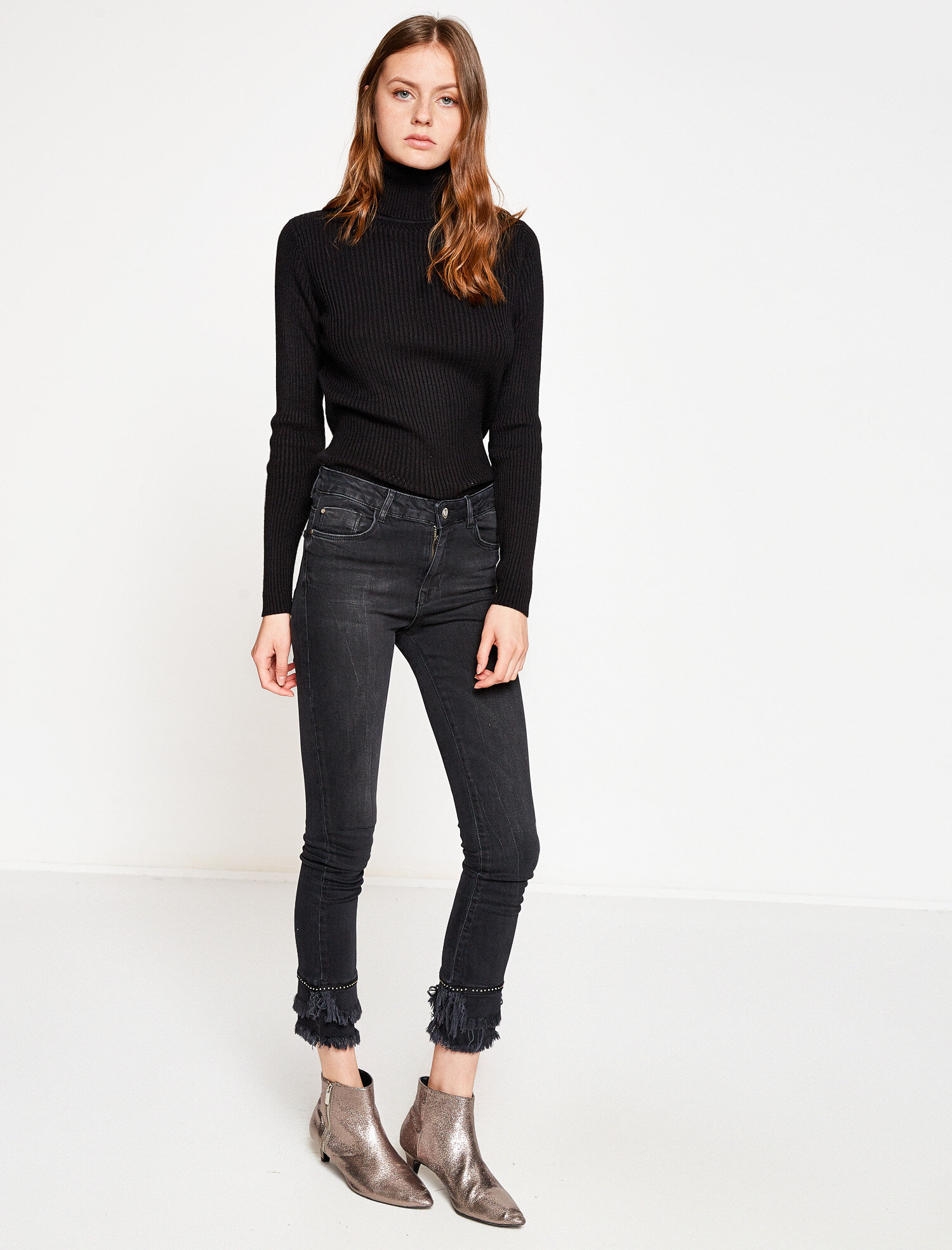   Püskül Detaylı Jean Pantolon