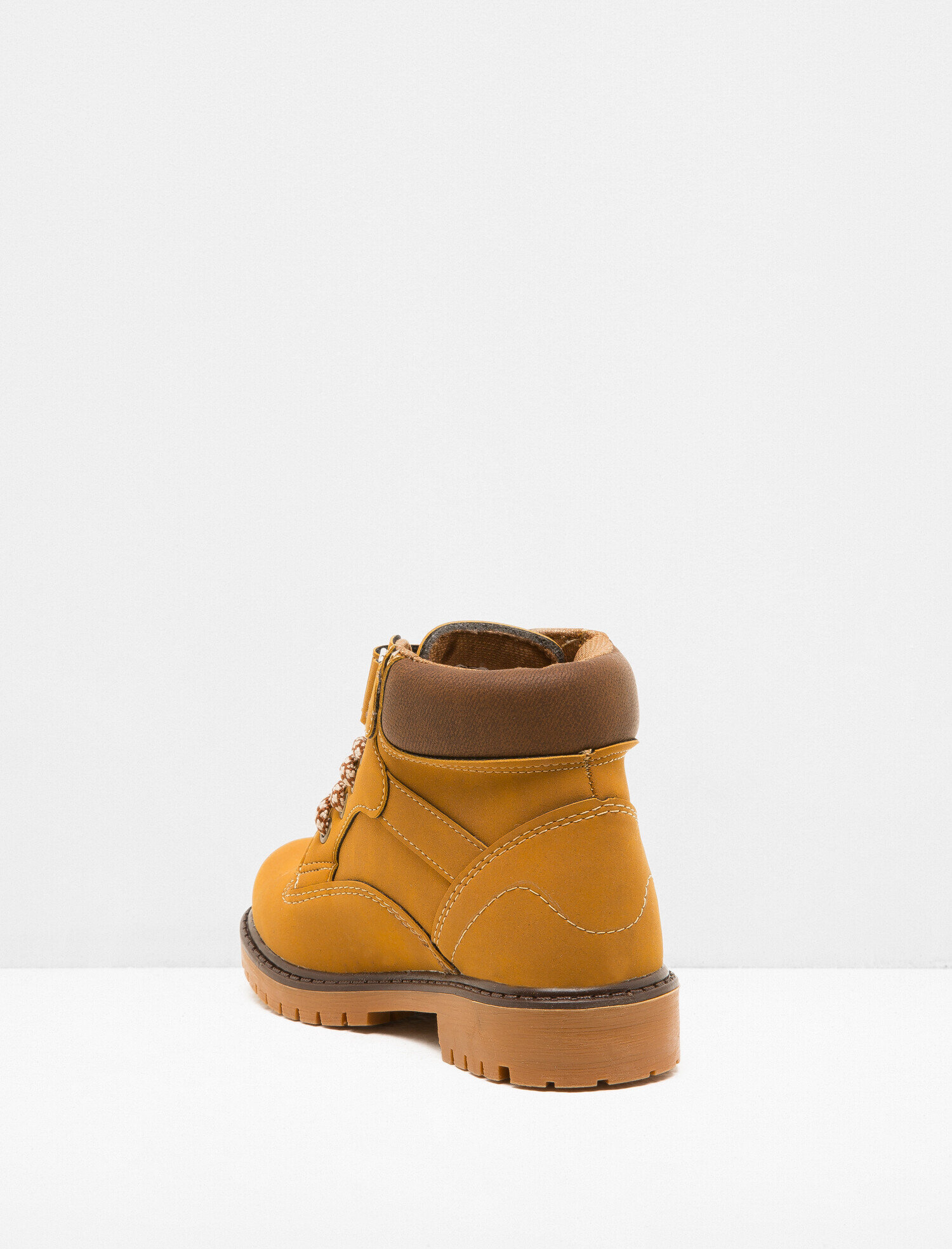  Erkek Çocuk Süet Görünümlü Bot