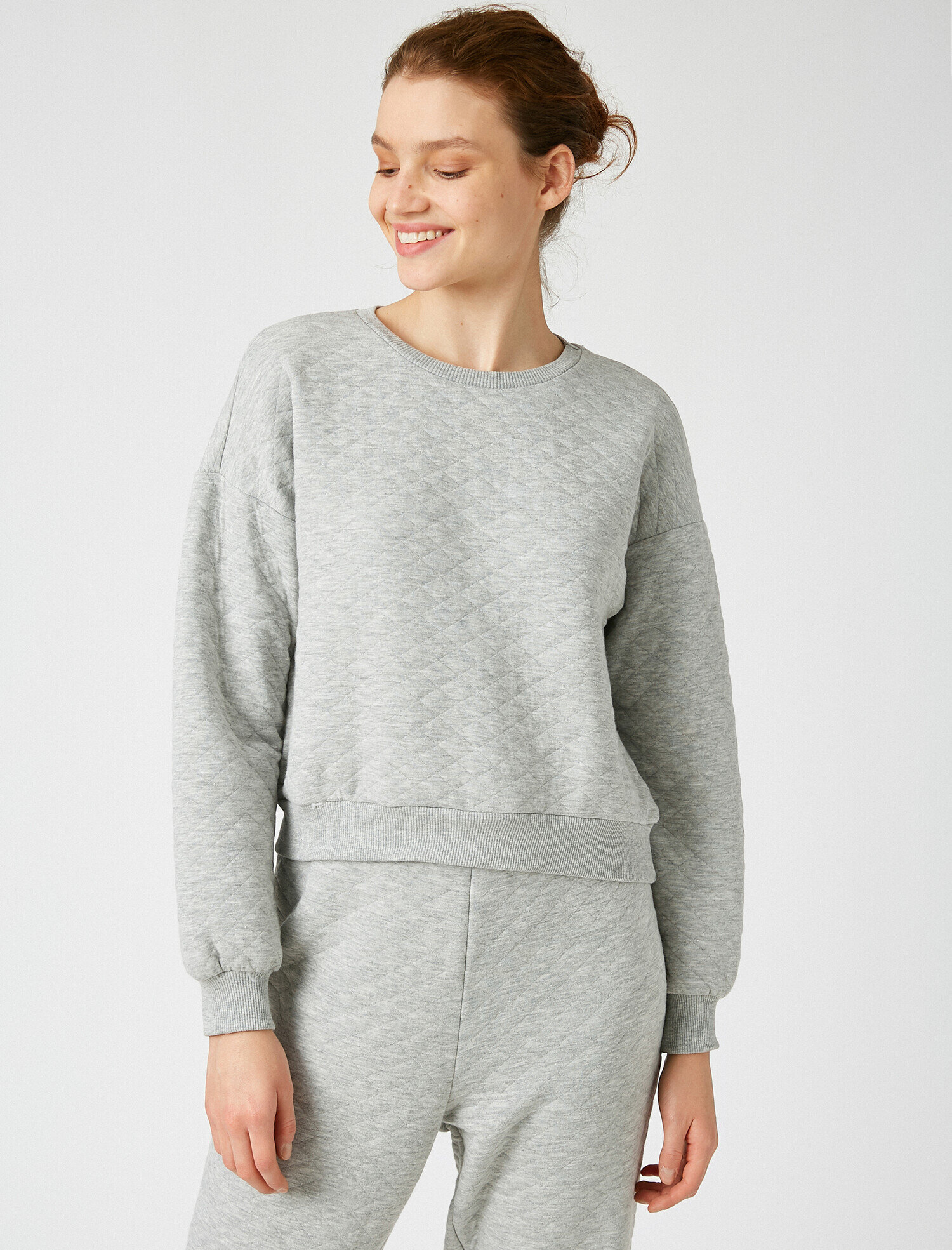 Bisiklet Yaka Uzun Kollu Kapitoneli Pijama Üstü