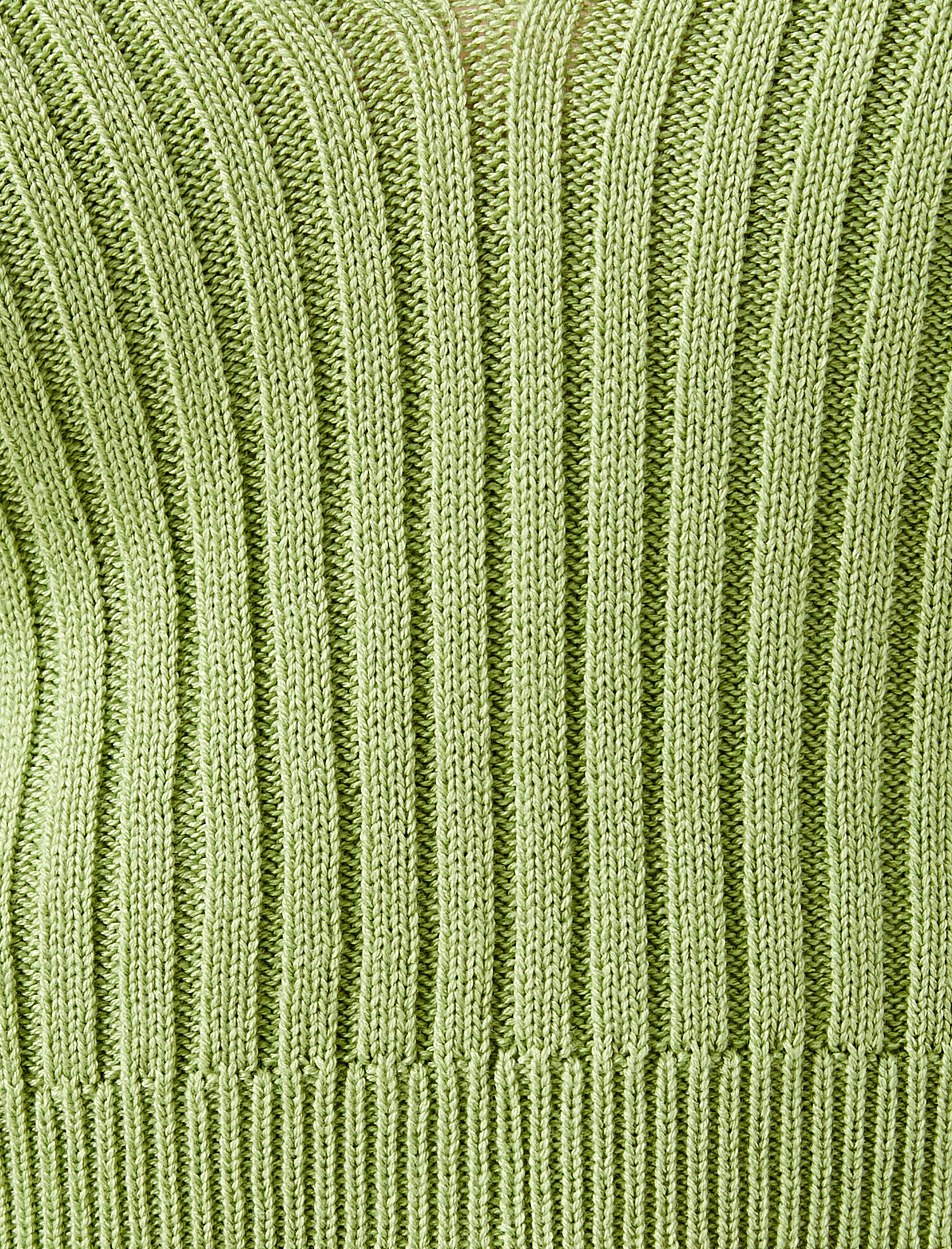   Fitilli Atlet V Yaka