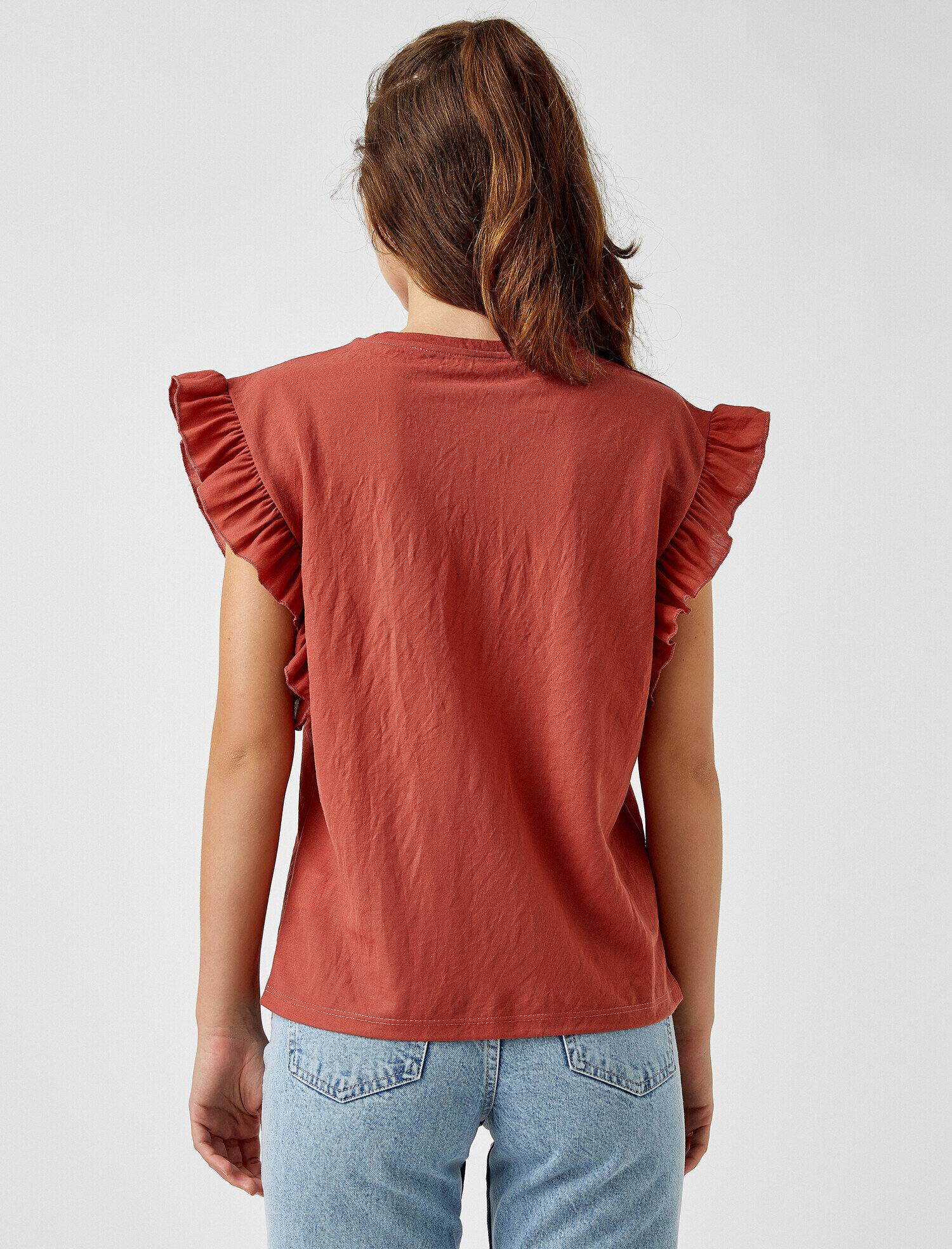   Kolları Fırfırlı Tişört