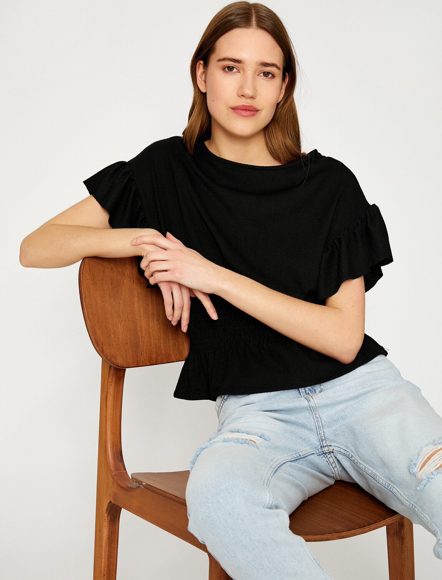   Bisiklet Yaka Tişört Fırfırlı