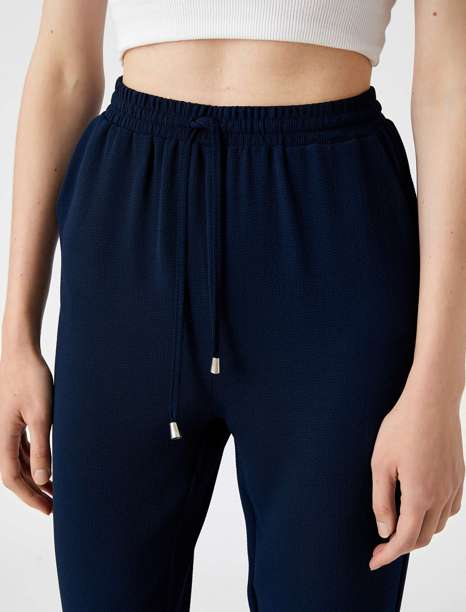   Belden Bağlamalı Pantolon