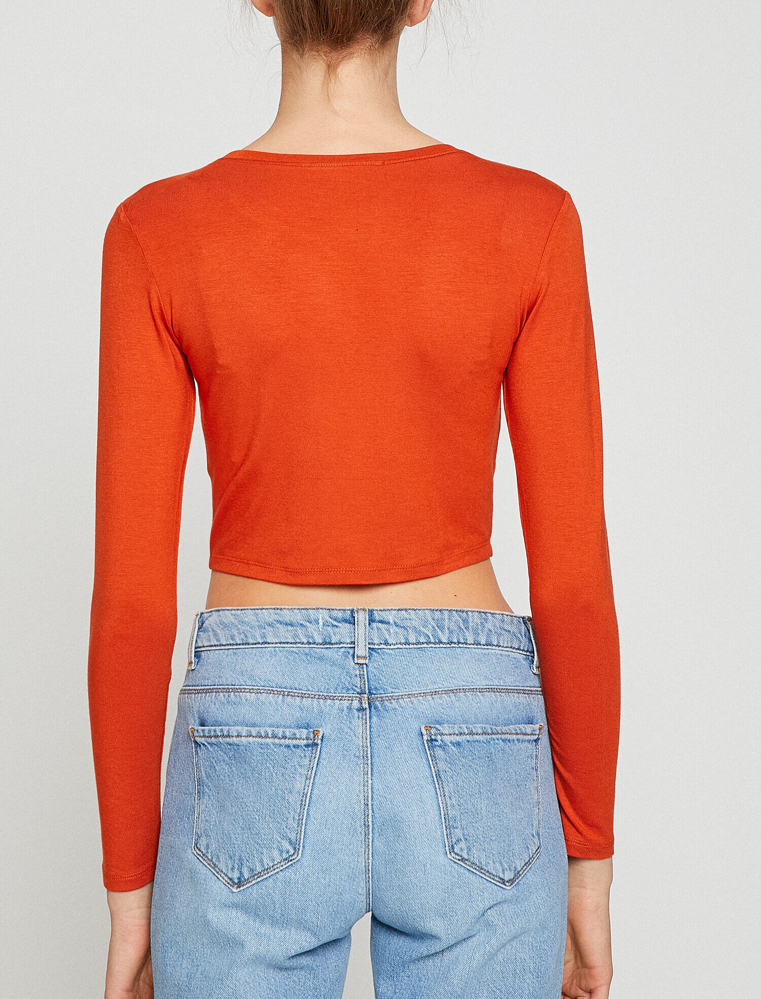   Uzun Kollu Tişört Bağcık Detaylı