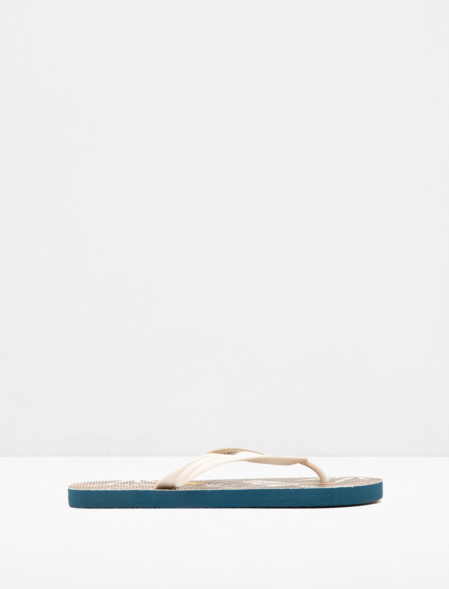  Erkek Parmak Arası Terlik