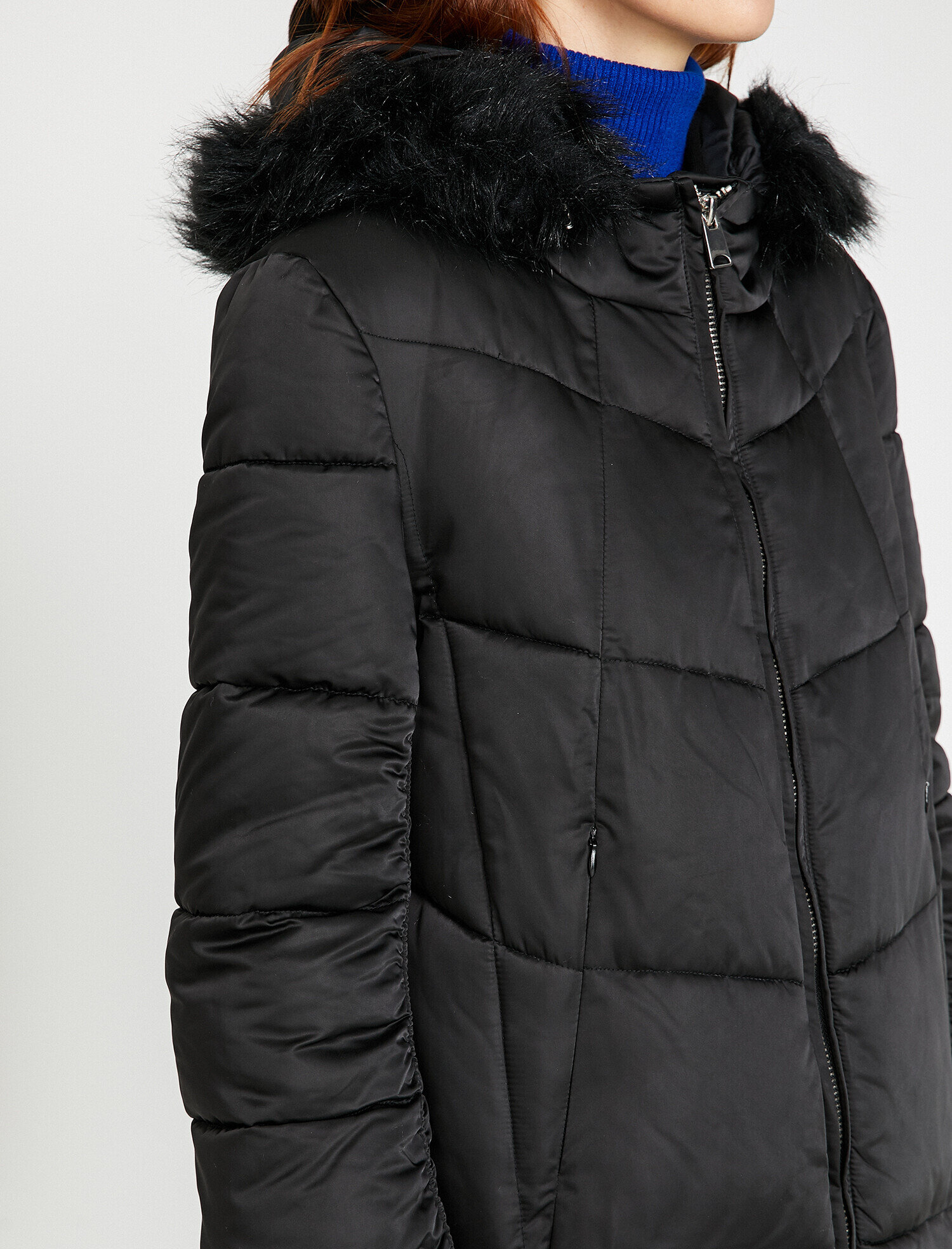 Suni Kürk Detaylı Kapüşonlu Uzun Şişme Mont