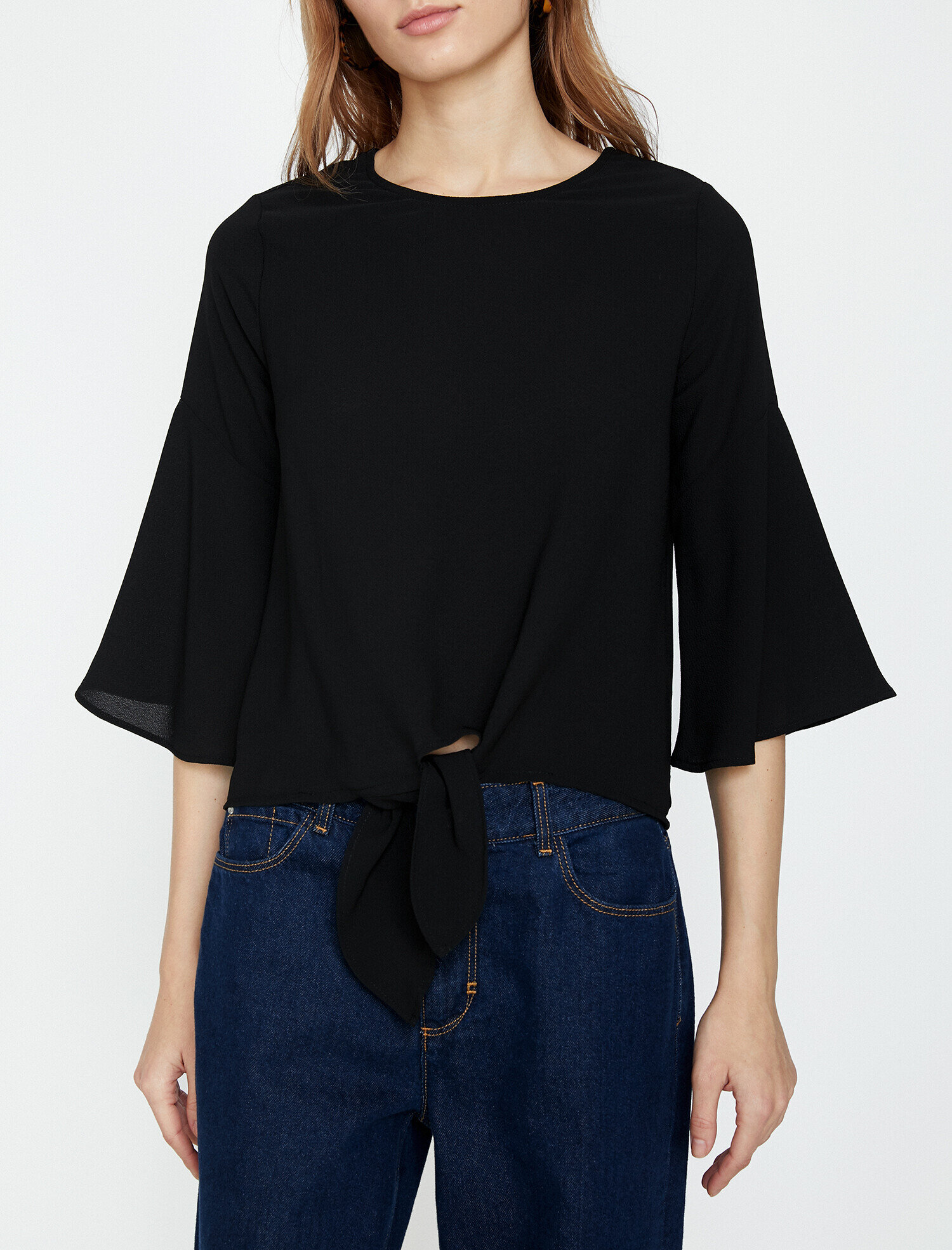   Bağlama Detaylı Bluz