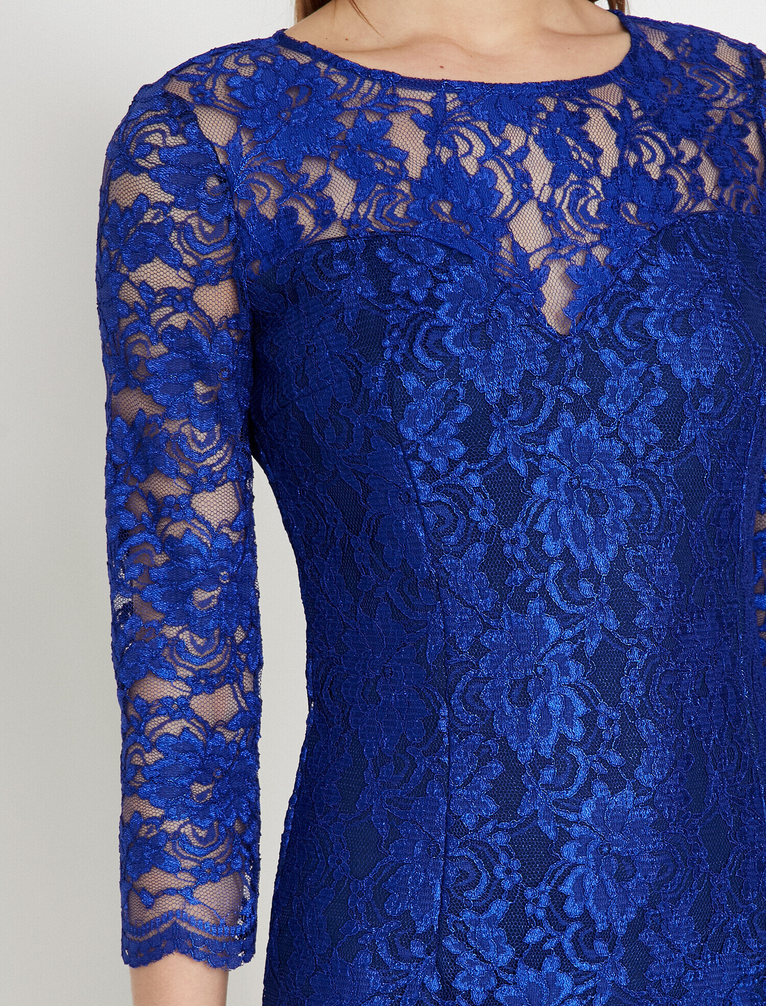   Dantel Detaylı Abiye Elbise