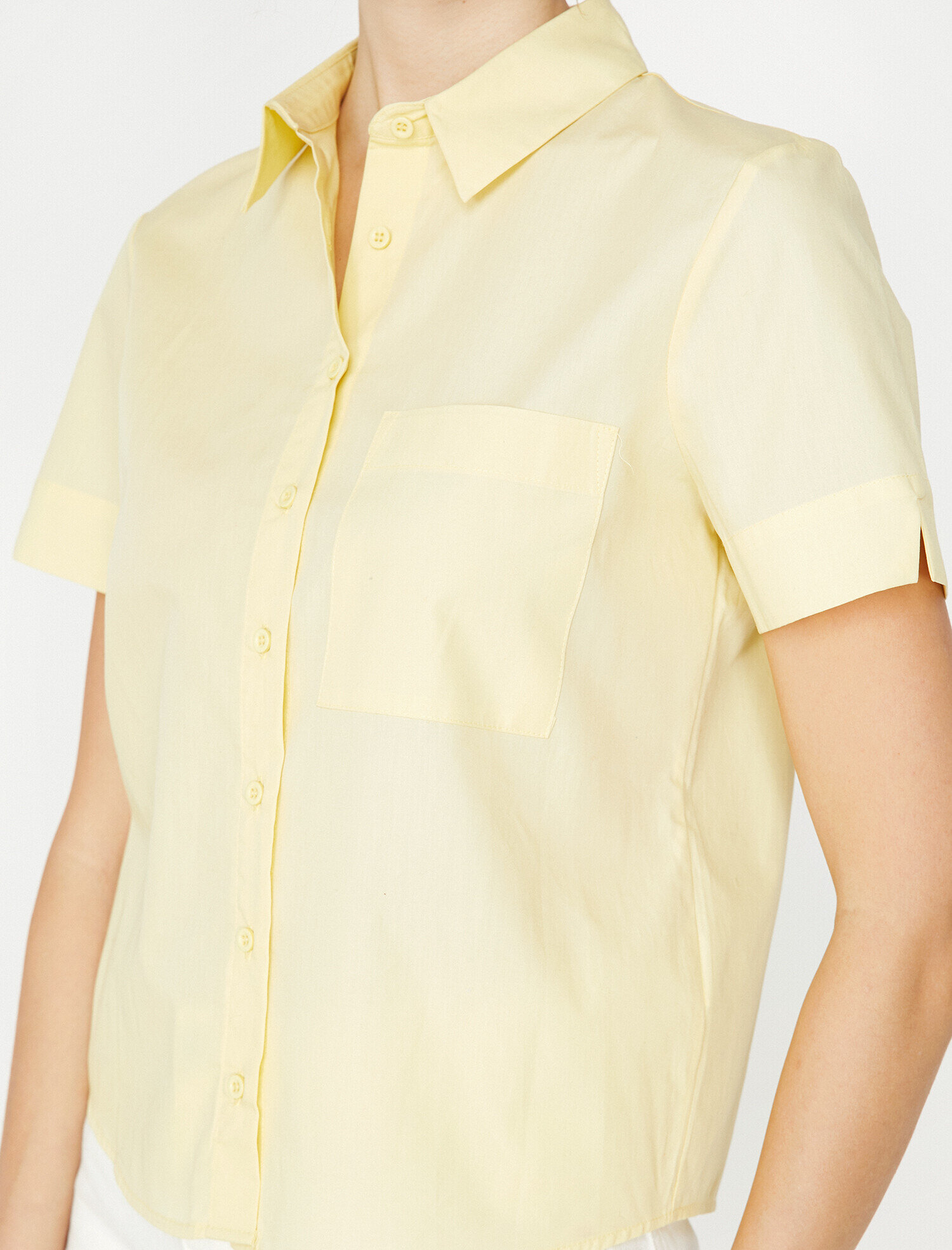   Cep Detaylı Gömlek