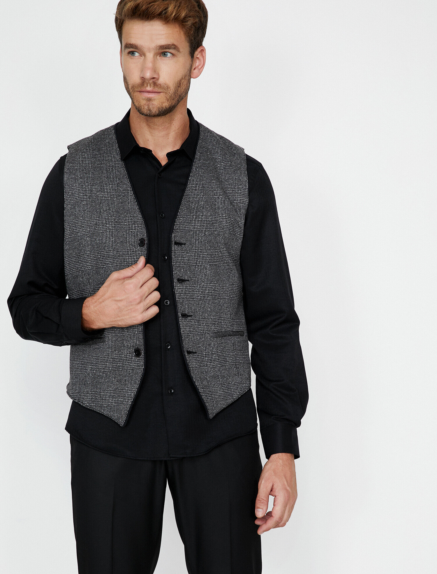 Düğme Detaylı Yelek