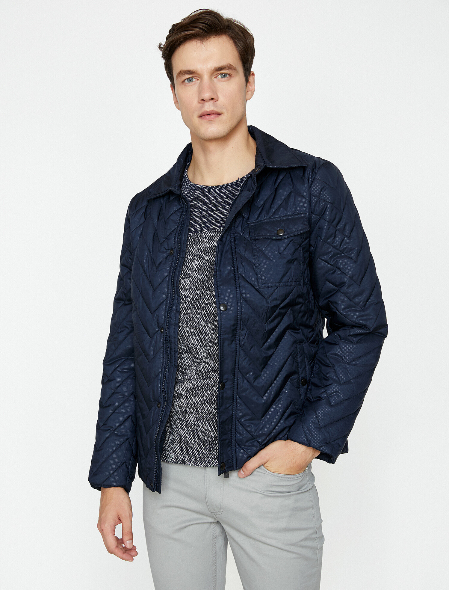   Kapitone Mont Cep Detaylı