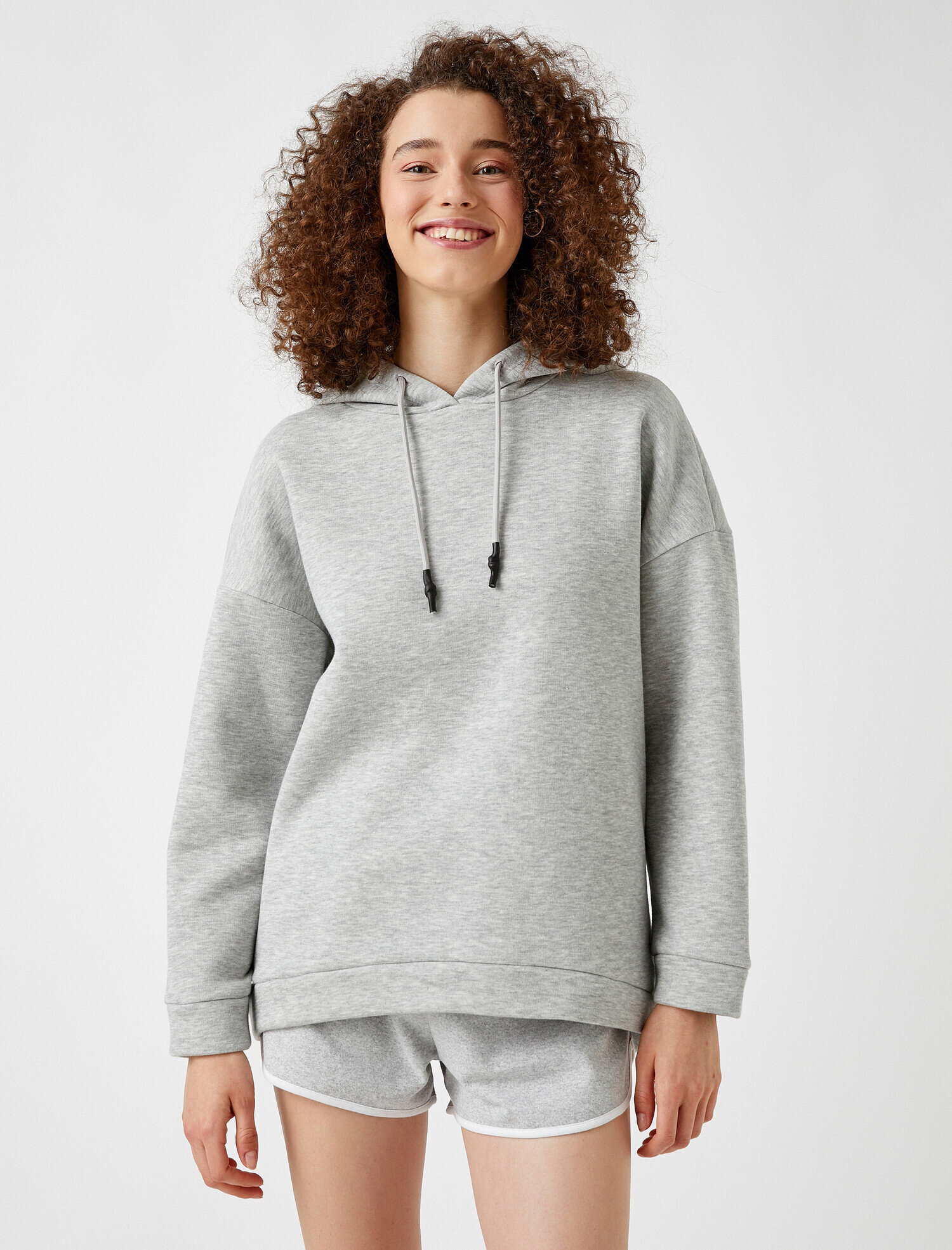   Oversize Kapüşonlu Sweatshirt Bağcık Detaylı