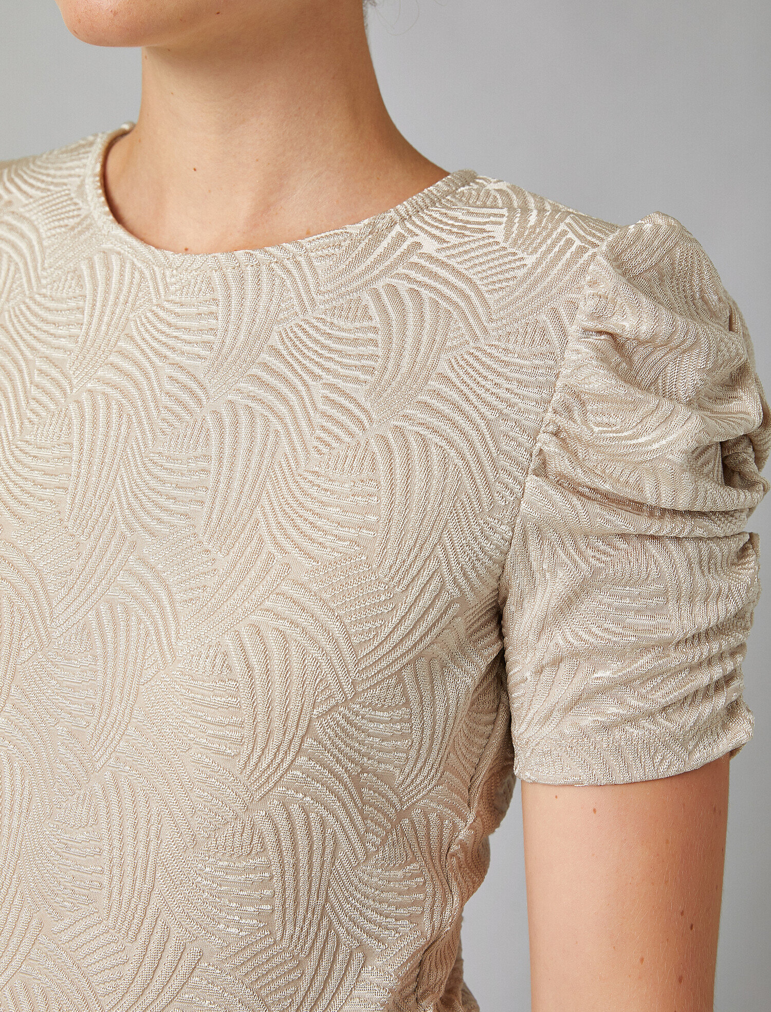   Bisiklet Yaka Kısa Kollu Omuz Detaylı Bluz