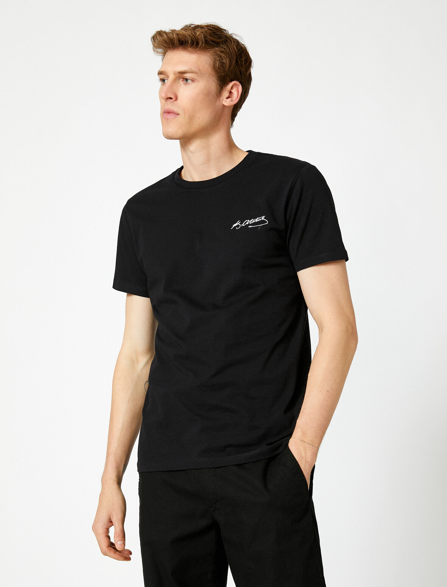   Atatürk İmzası Baskılı Tişört Kısa Kollu Bisiklet Yaka Slim Fit