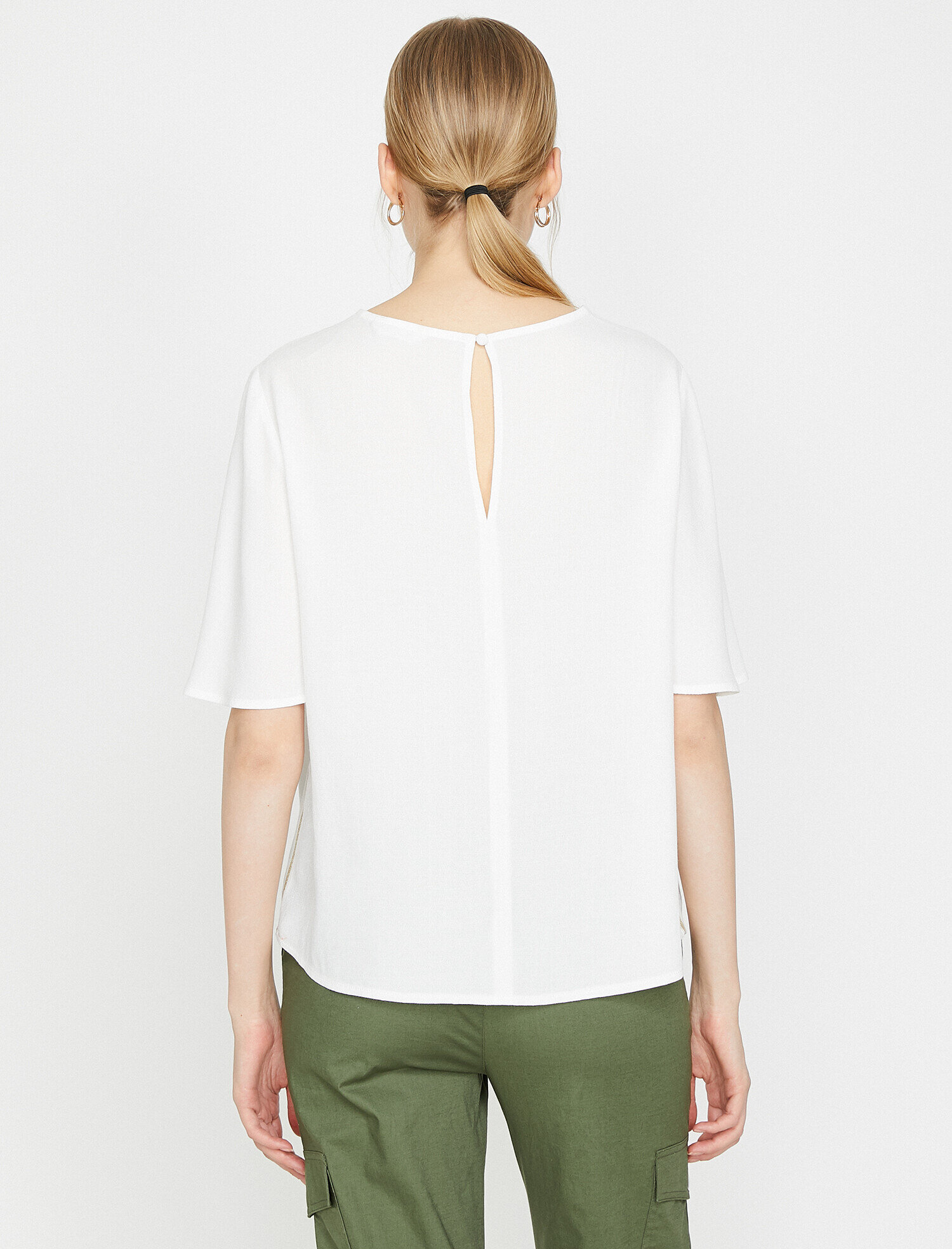   Şerit Detaylı Bluz