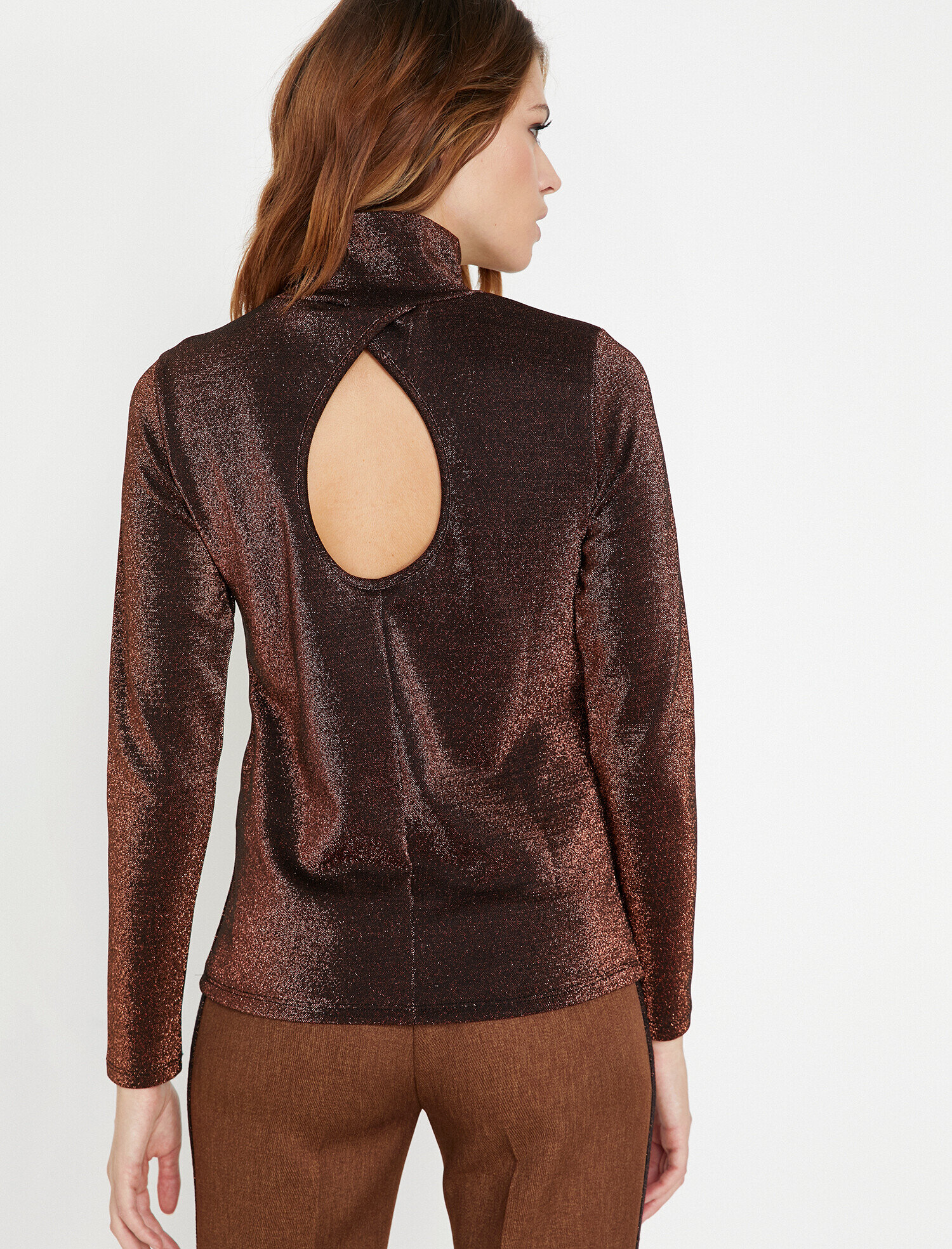 Uzun Kollu Boğazlı Kazak