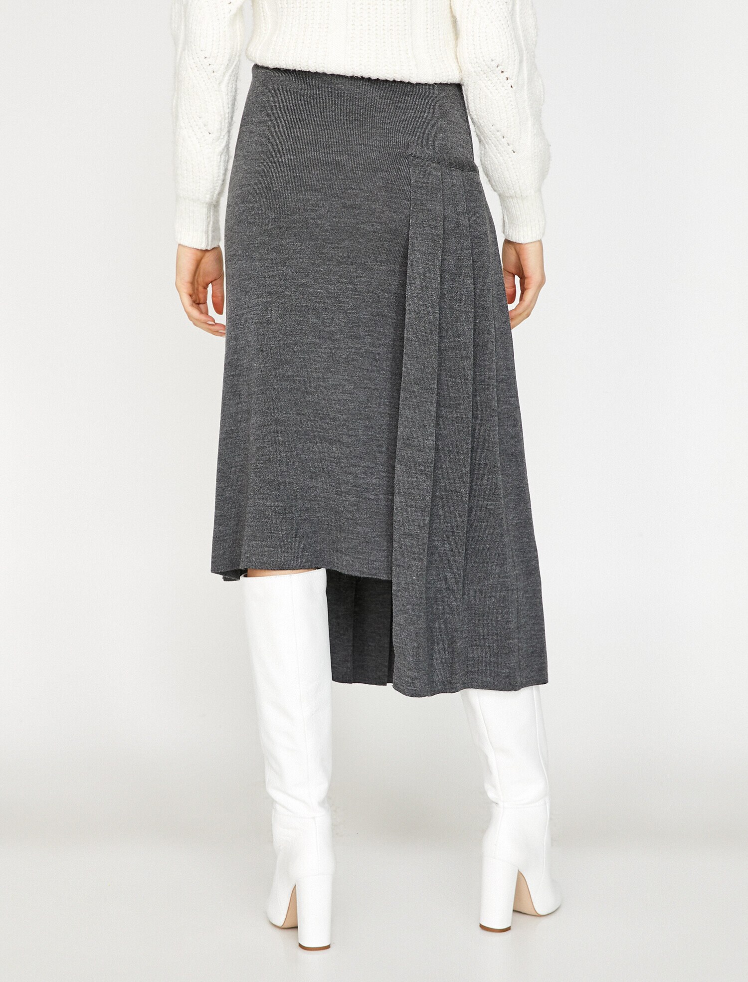   İşlemeli Triko Etek