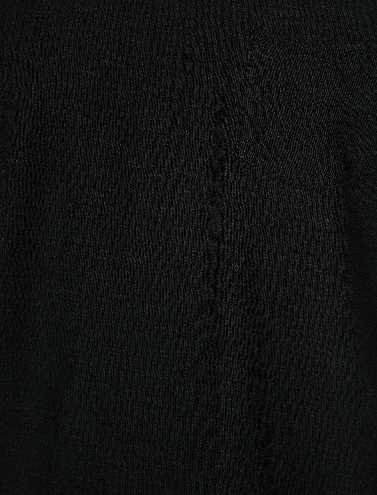   V Yaka Tişört Kısa Kollu