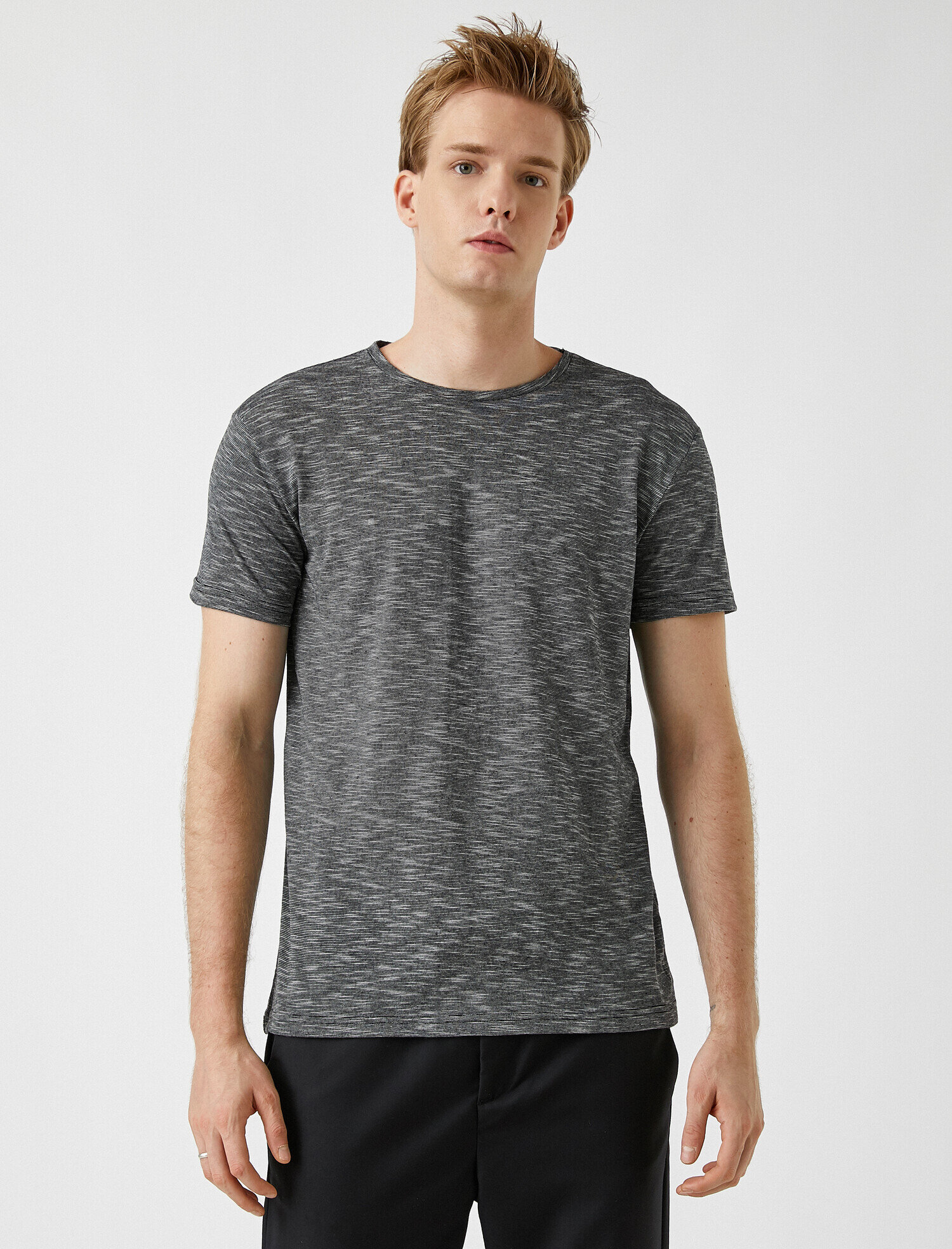   Kırçıllı Basic Tişört