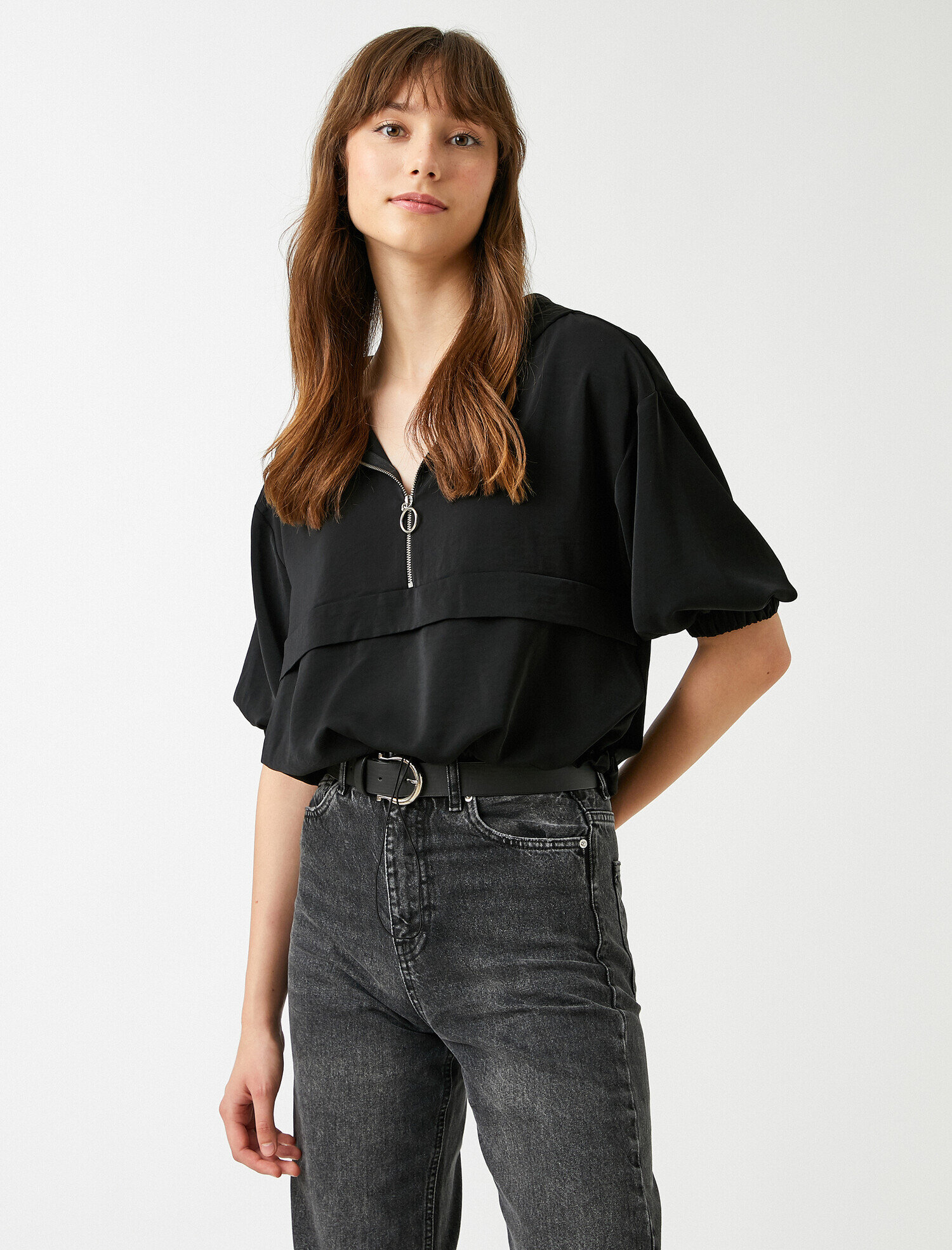   Gömlek Yaka Kısa Kollu Fermuarlı Bluz