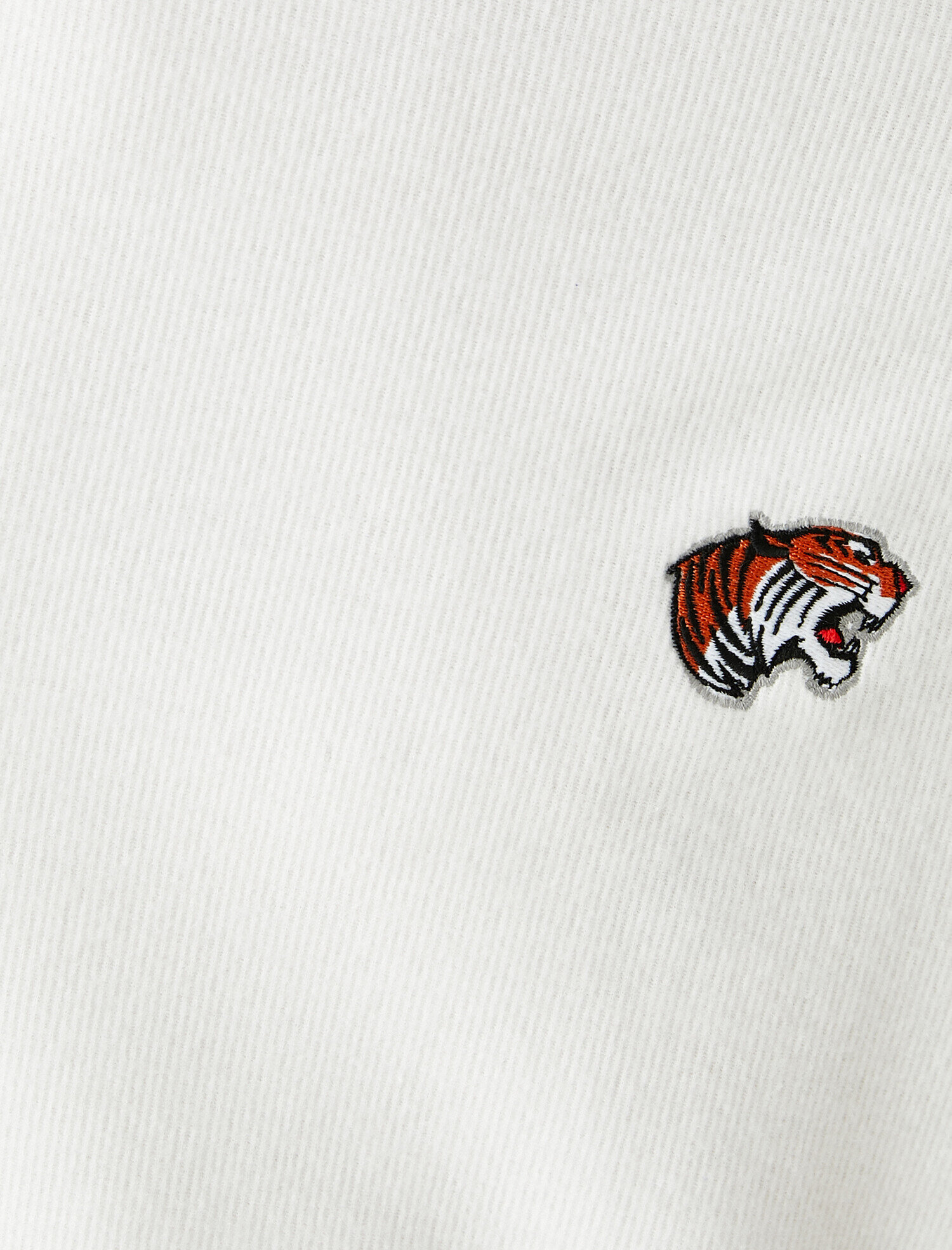   Minimal İşlemeli Sweatshirt Kapşonlu