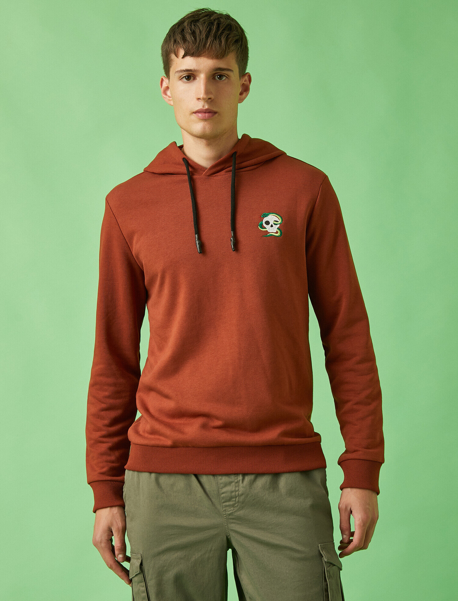   Kuru Kafa İşlemeli Kapşonlu Sweatshirt