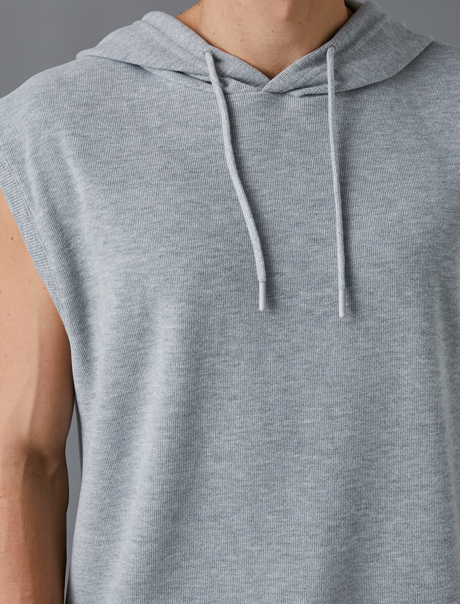   Kolsuz Kapüşonlu Sweatshirt