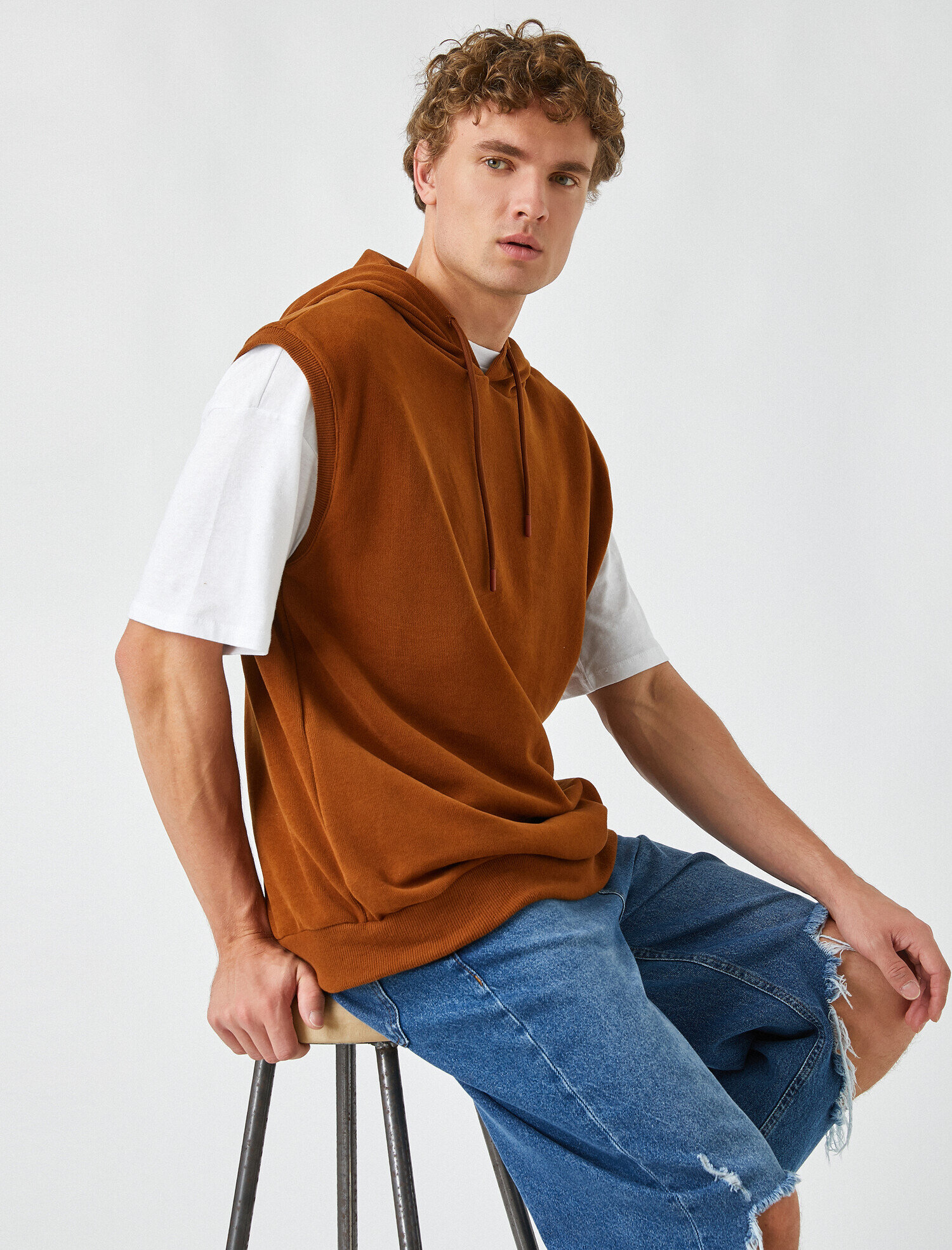   Kolsuz Kapüşonlu Sweatshirt