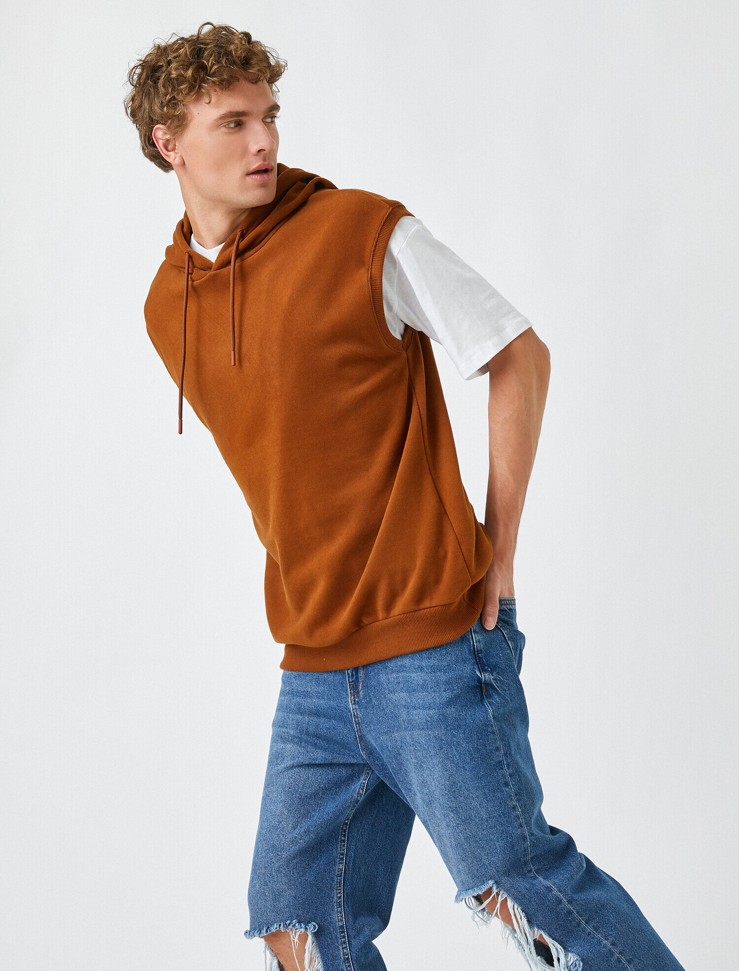   Kolsuz Kapüşonlu Sweatshirt