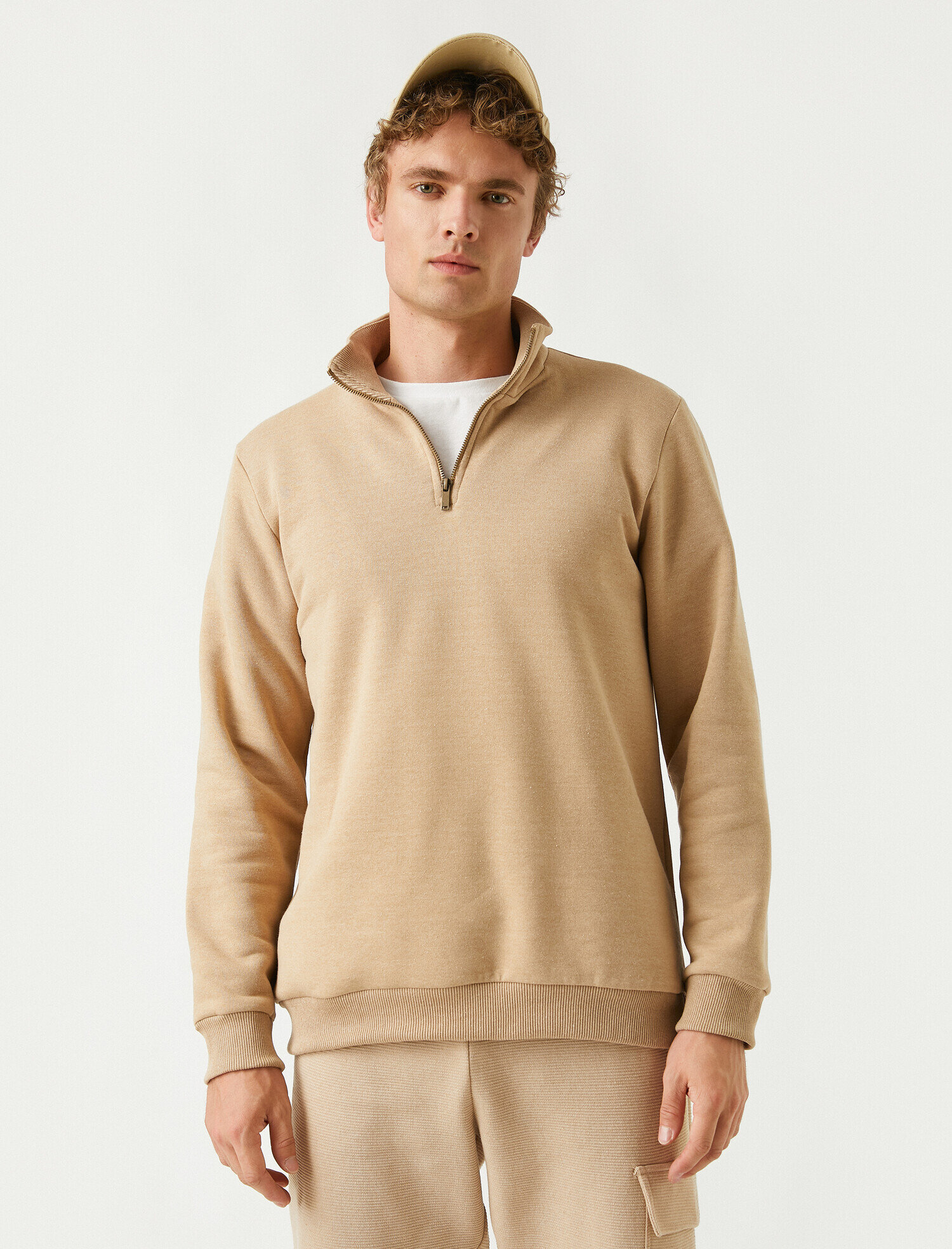   Yarım Fermuarlı Basic Sweatshirt